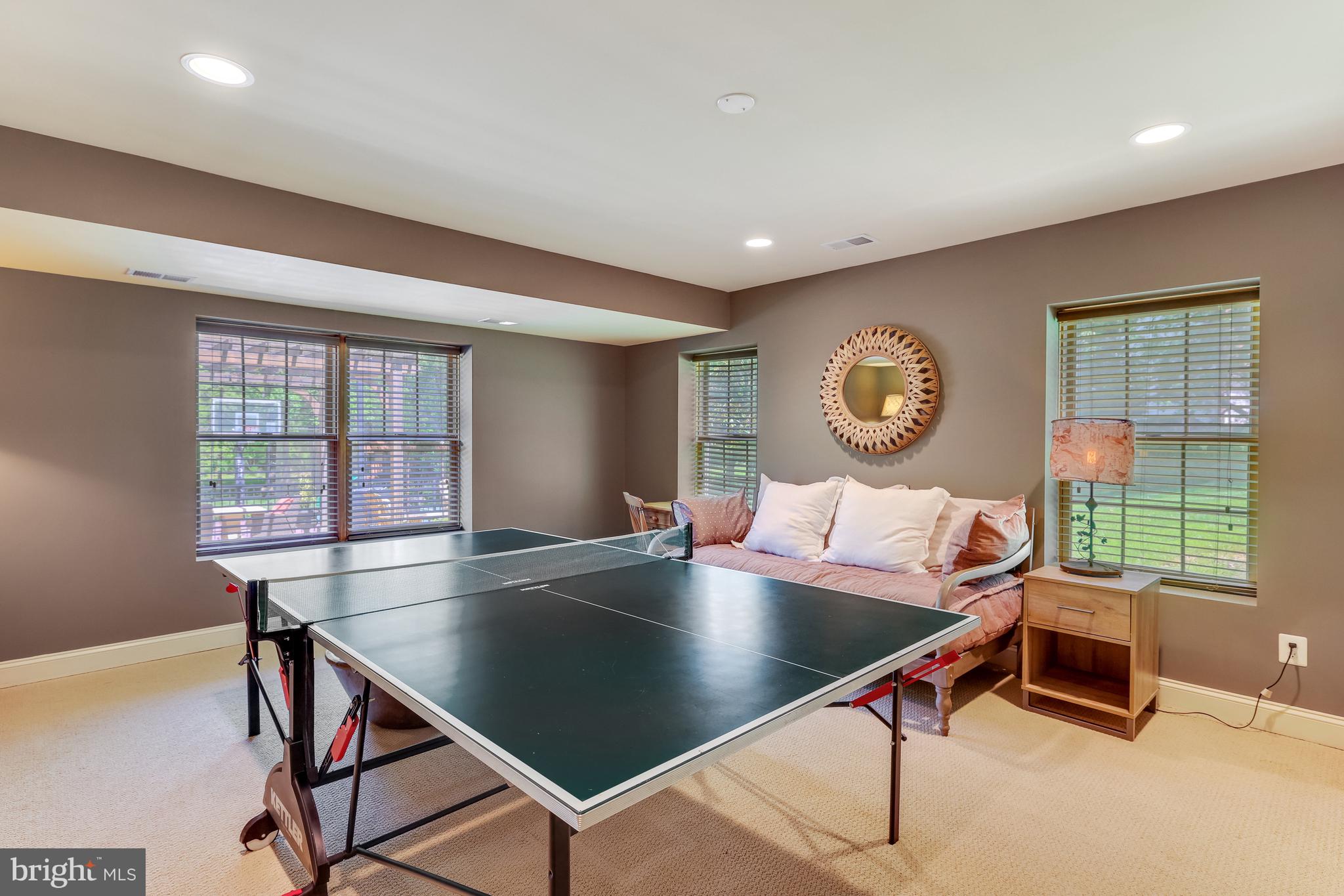 BROWNS LANDING - Residential