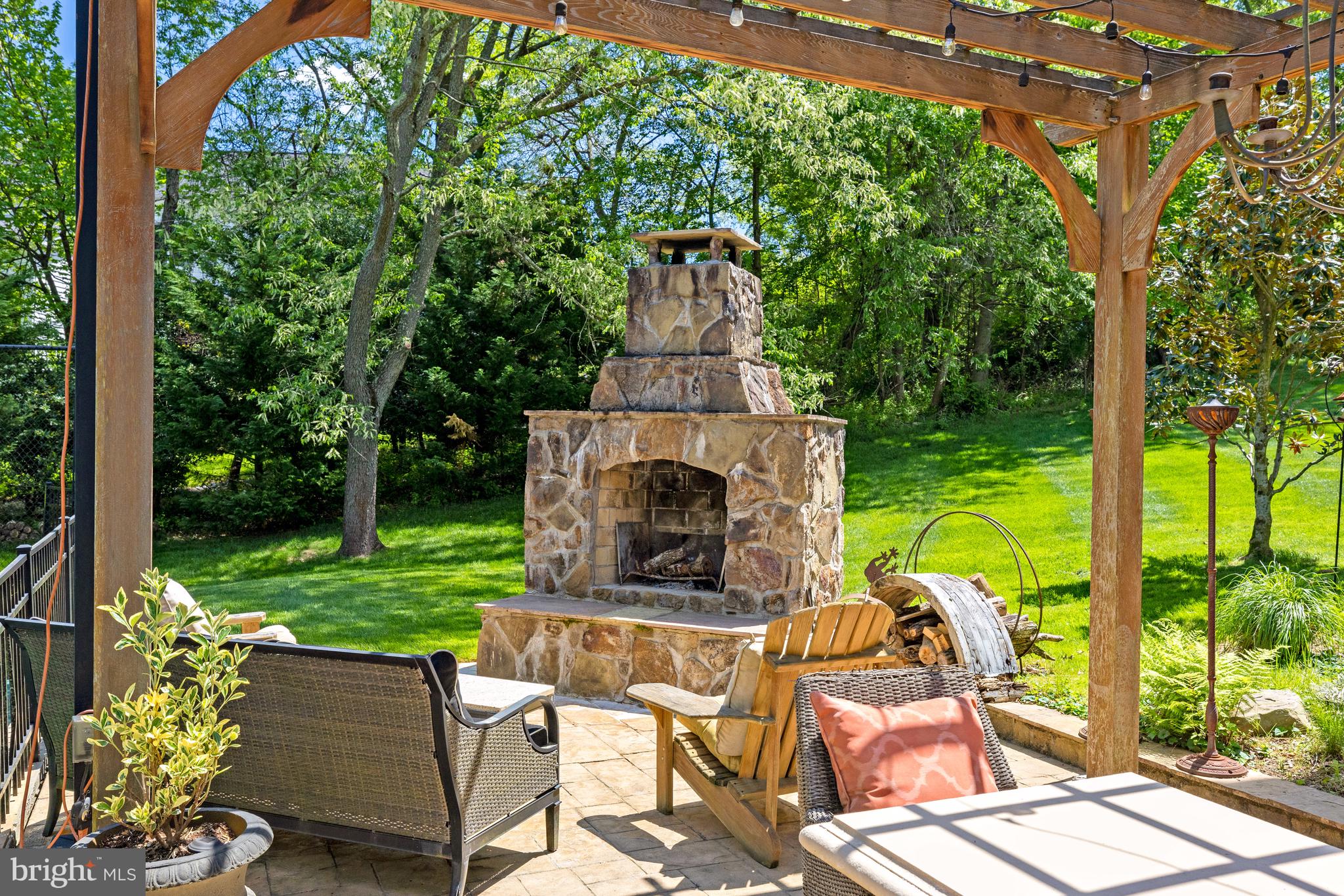 BROWNS LANDING - Residential