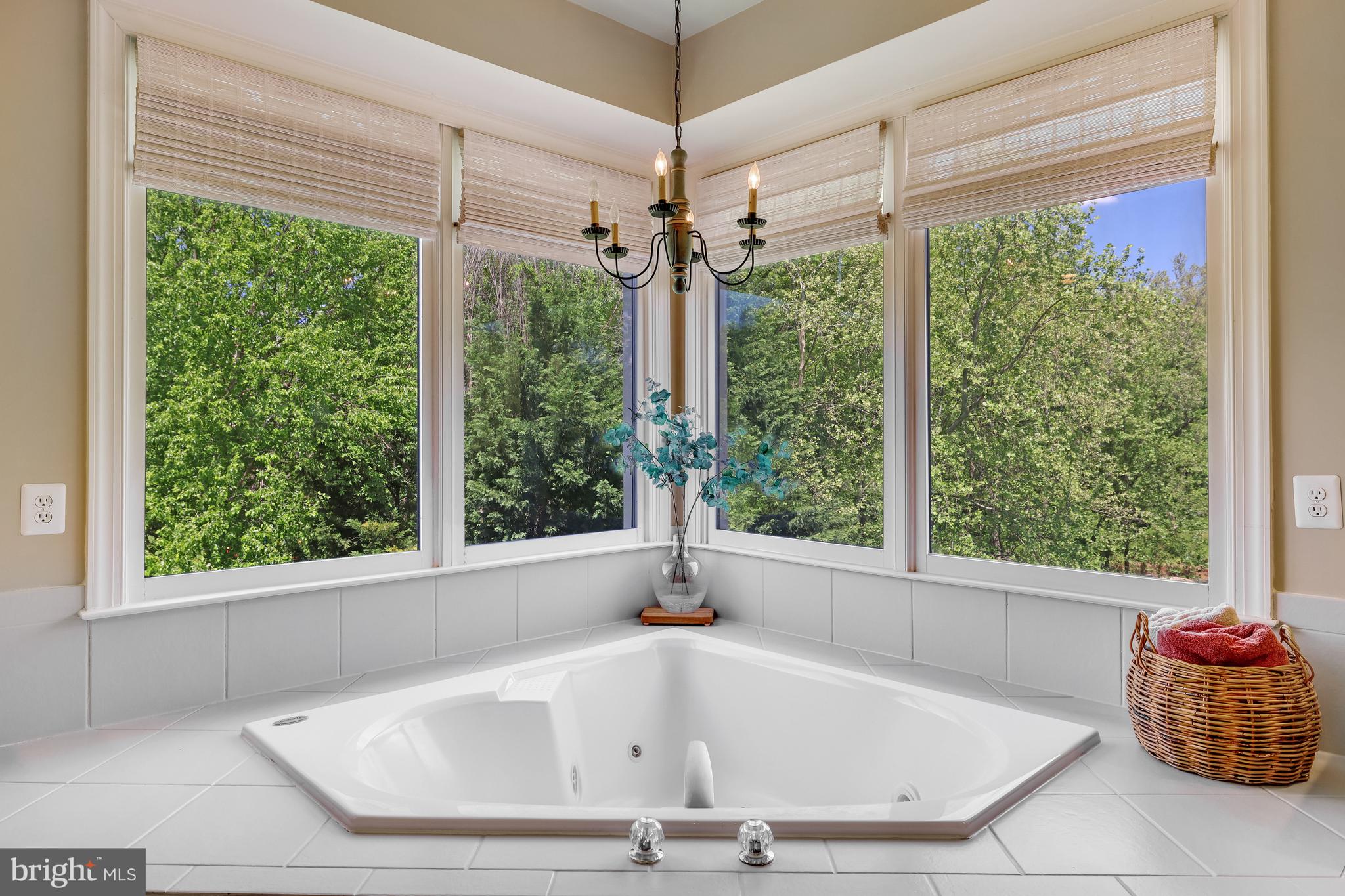 BROWNS LANDING - Residential