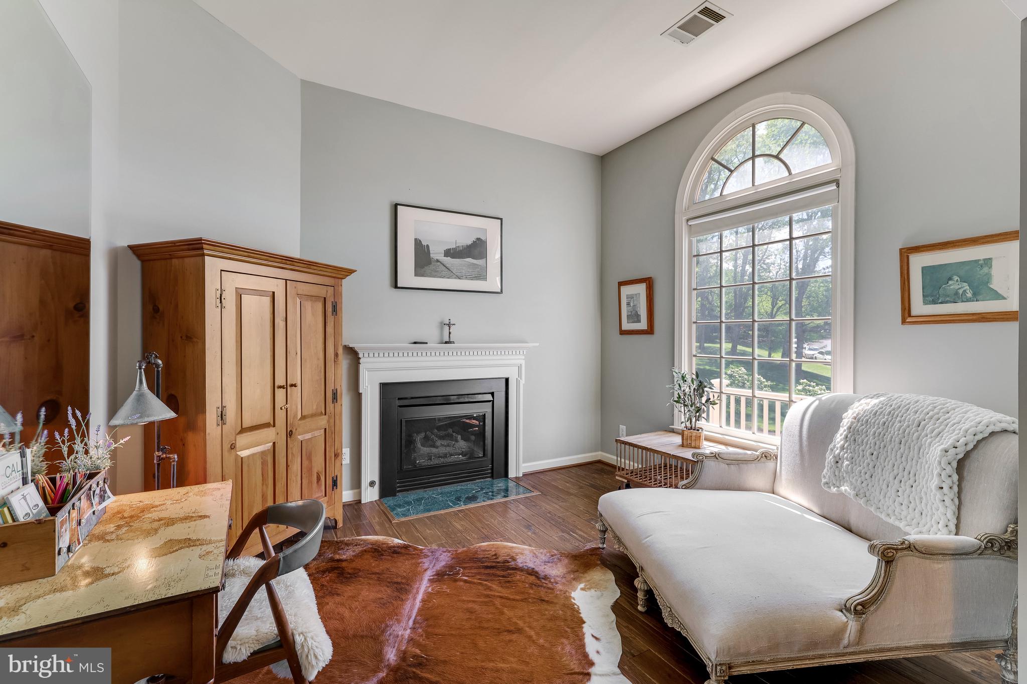 BROWNS LANDING - Residential