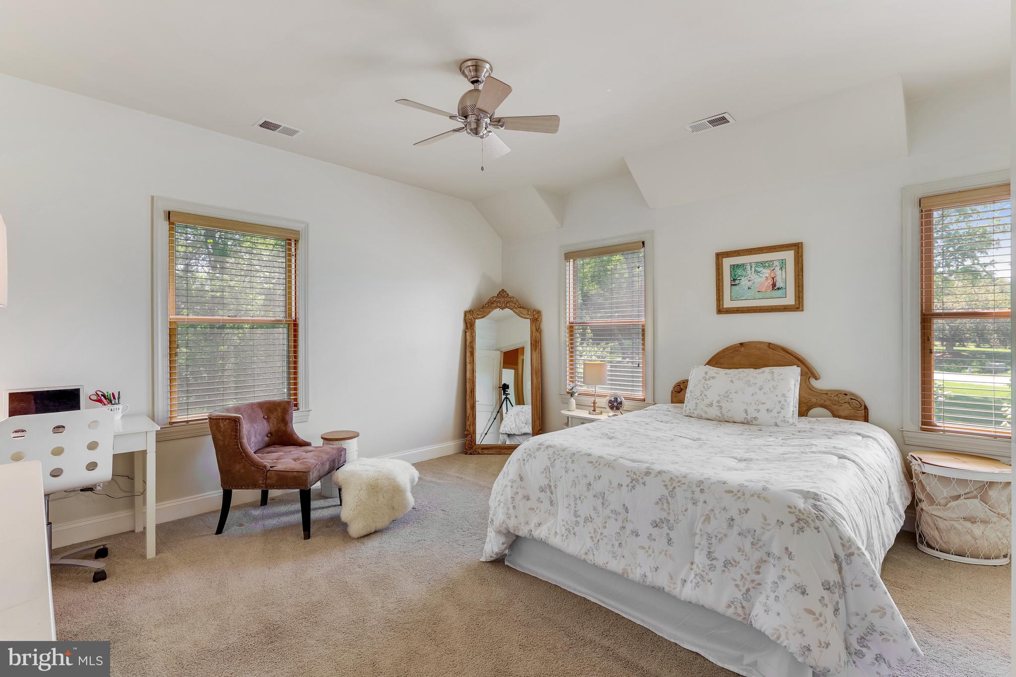 BROWNS LANDING - Residential