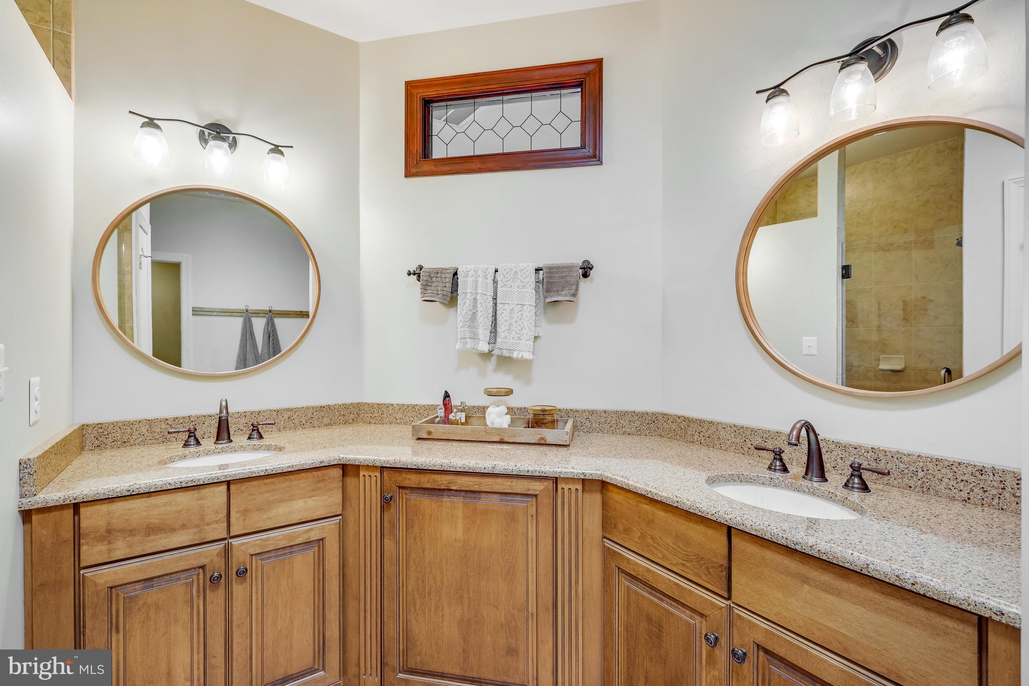 BROWNS LANDING - Residential