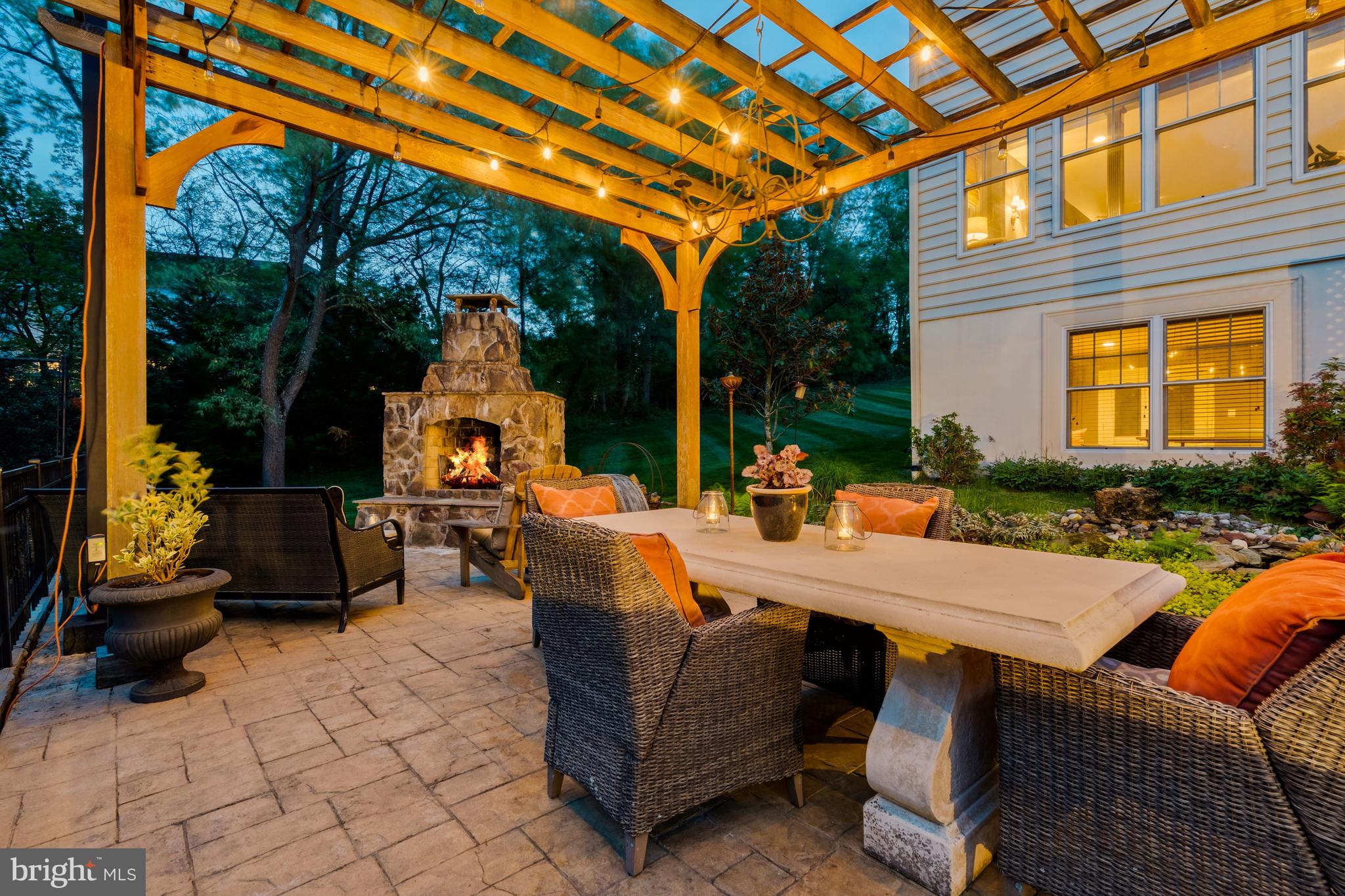 BROWNS LANDING - Residential