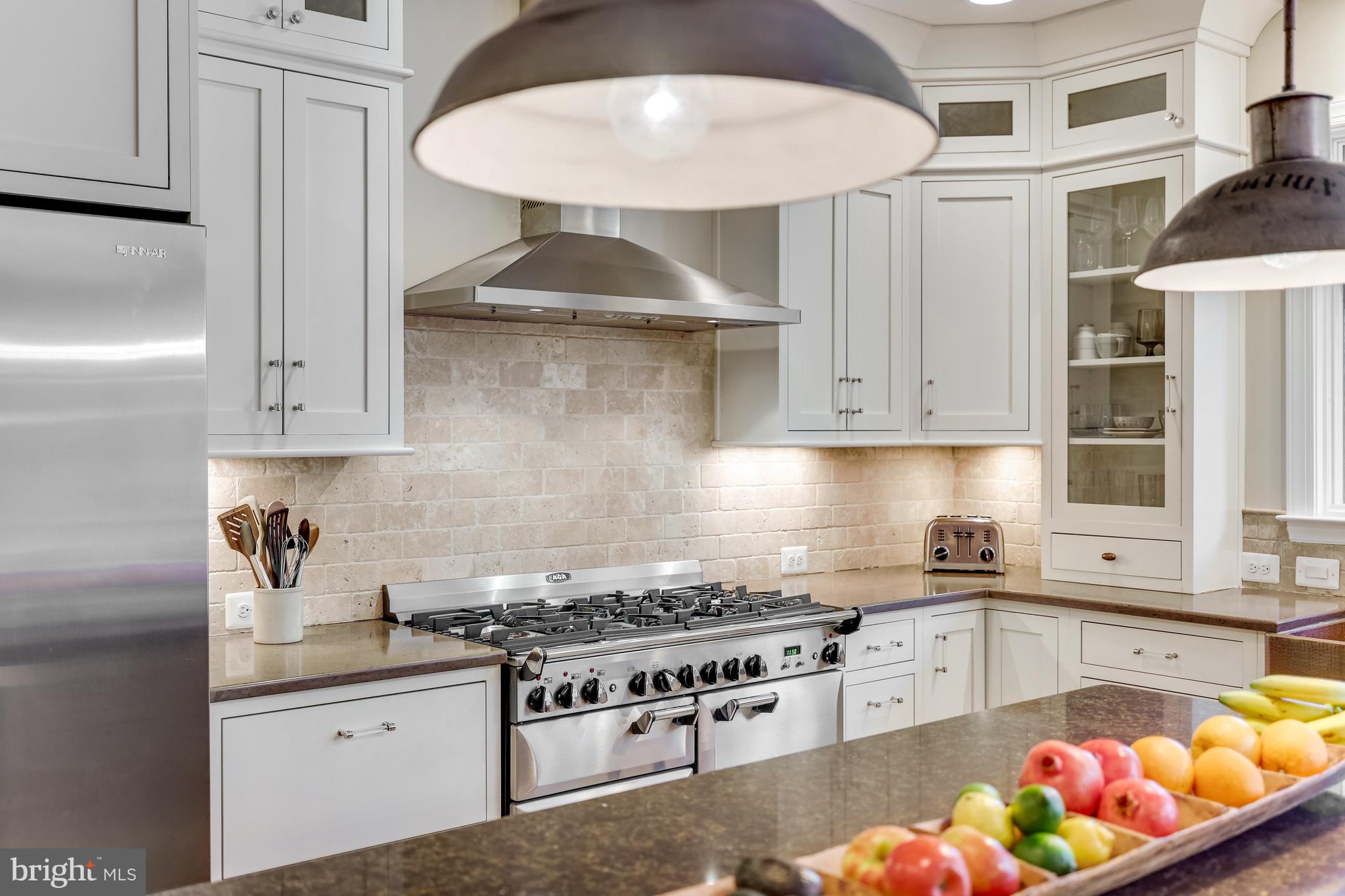 BROWNS LANDING - Residential