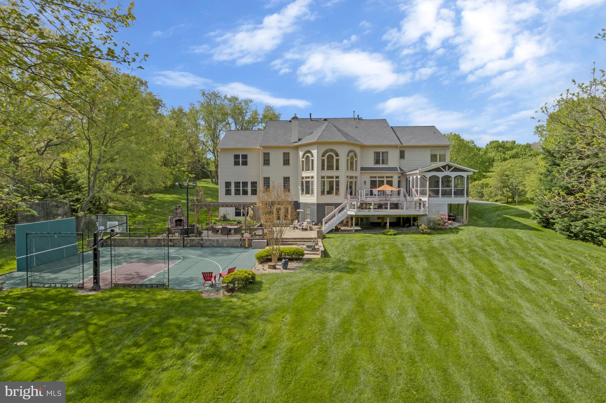 BROWNS LANDING - Residential