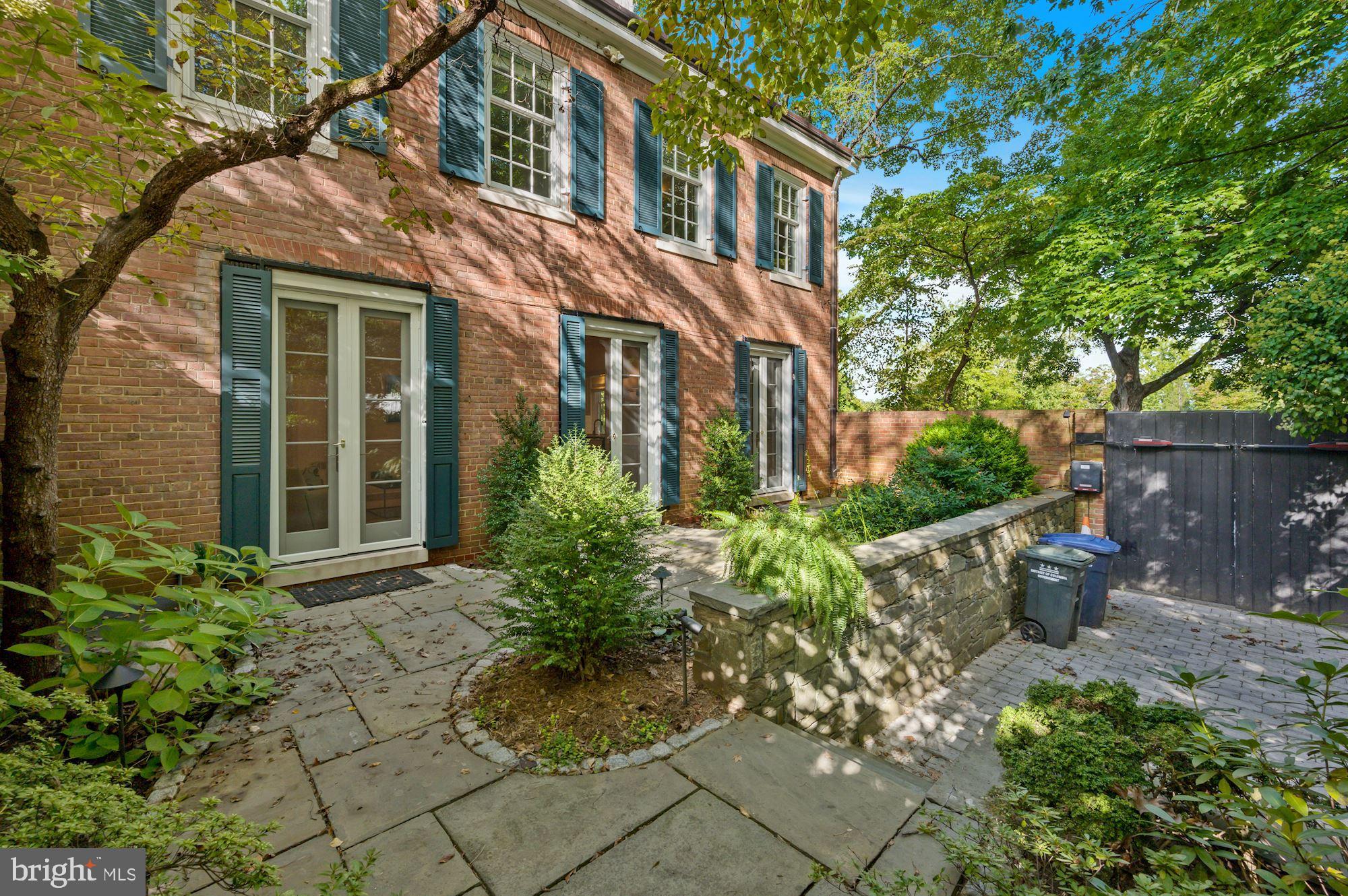 GEORGETOWN - Residential