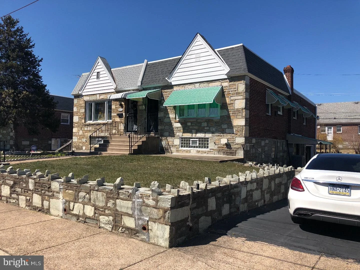 8118 Leonard Street, Philadelphia, PA 19152