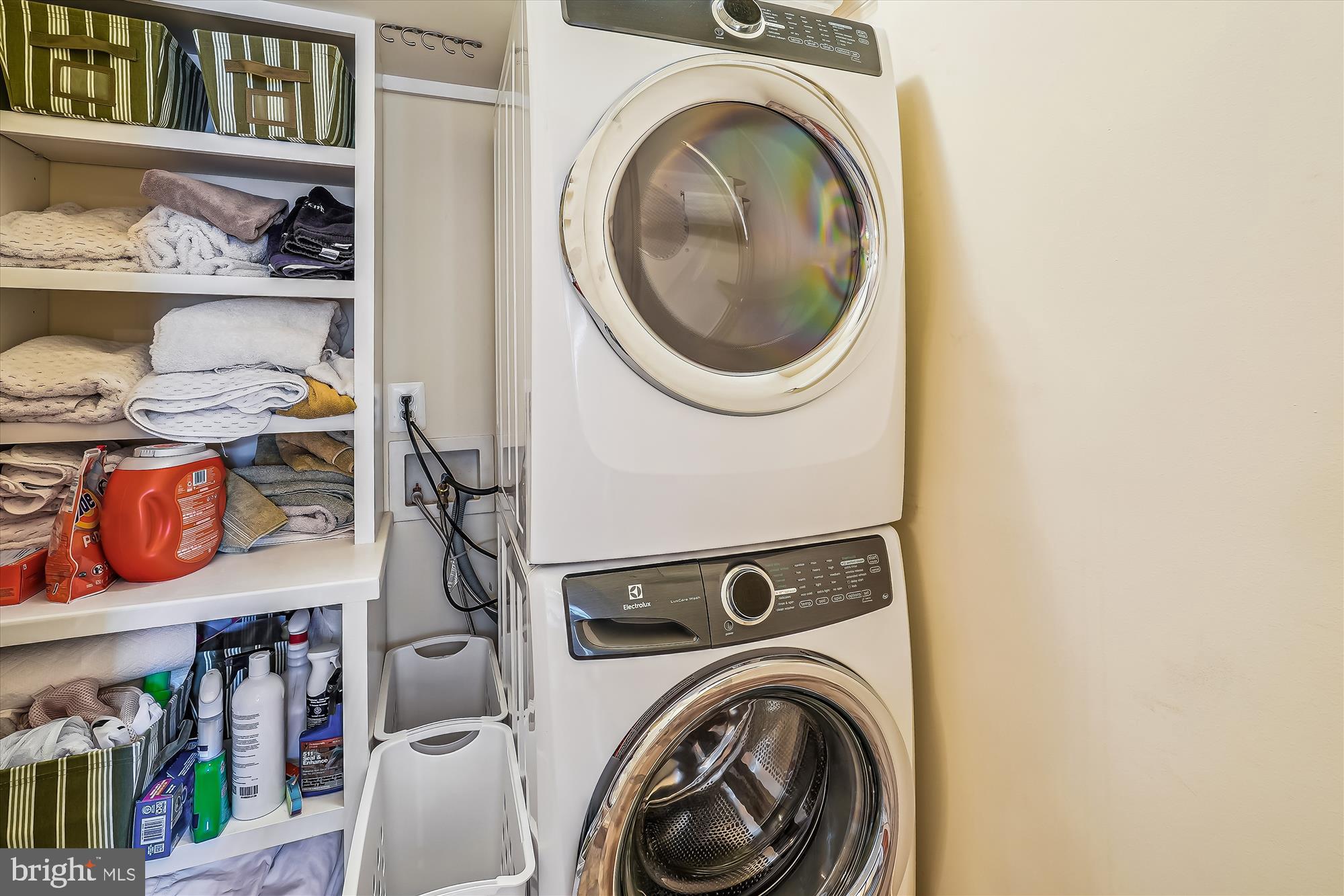 MEDINAH HOMES - Residential