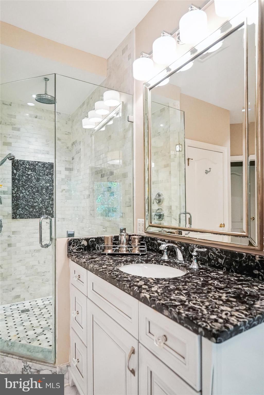 MEDINAH HOMES - Residential