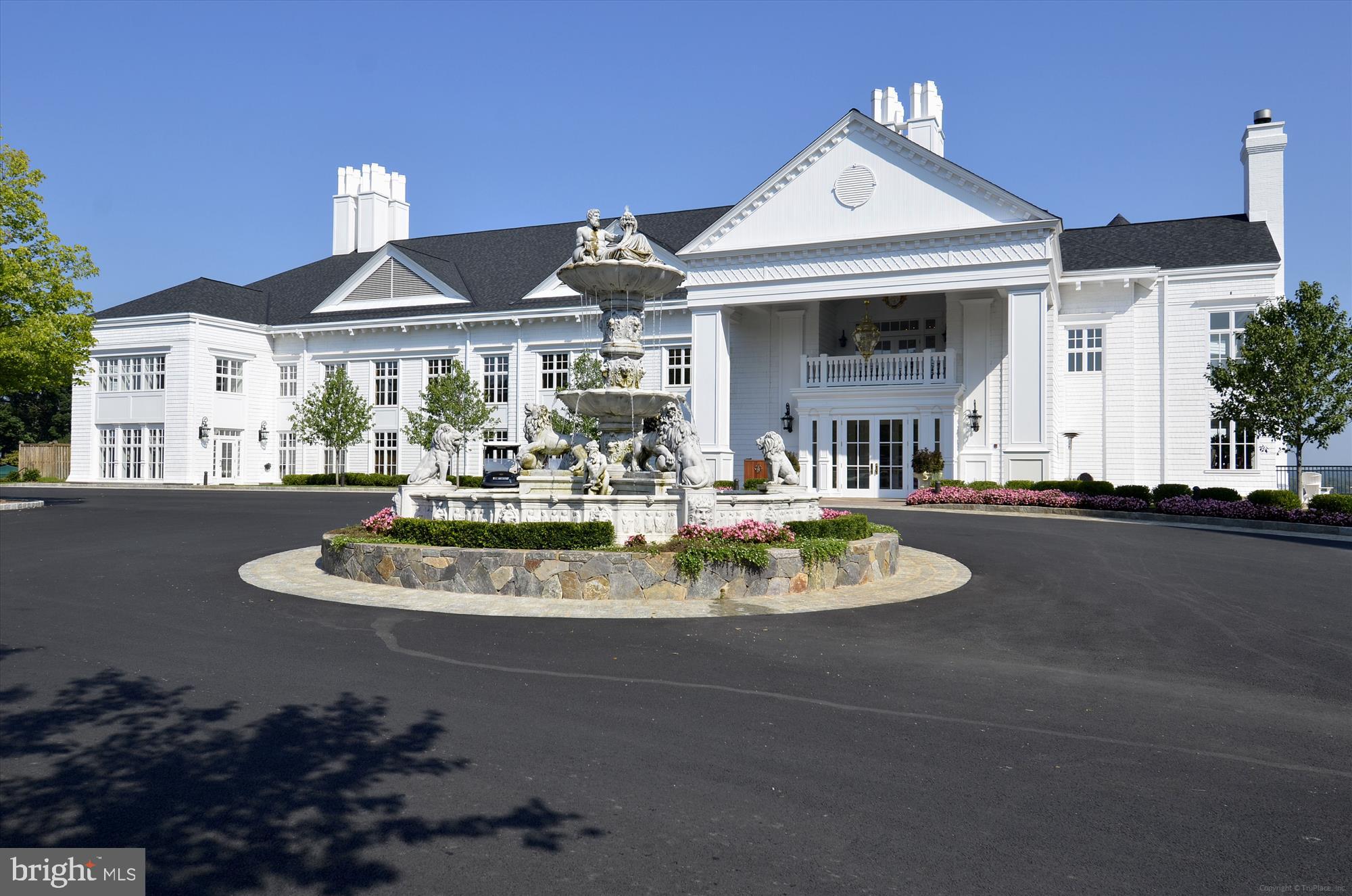 MEDINAH HOMES - Residential