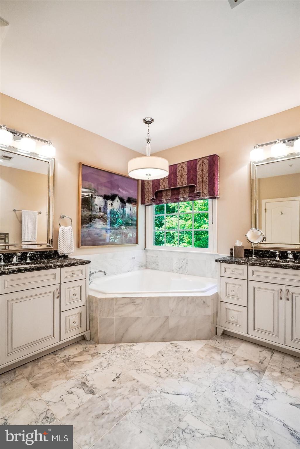 MEDINAH HOMES - Residential