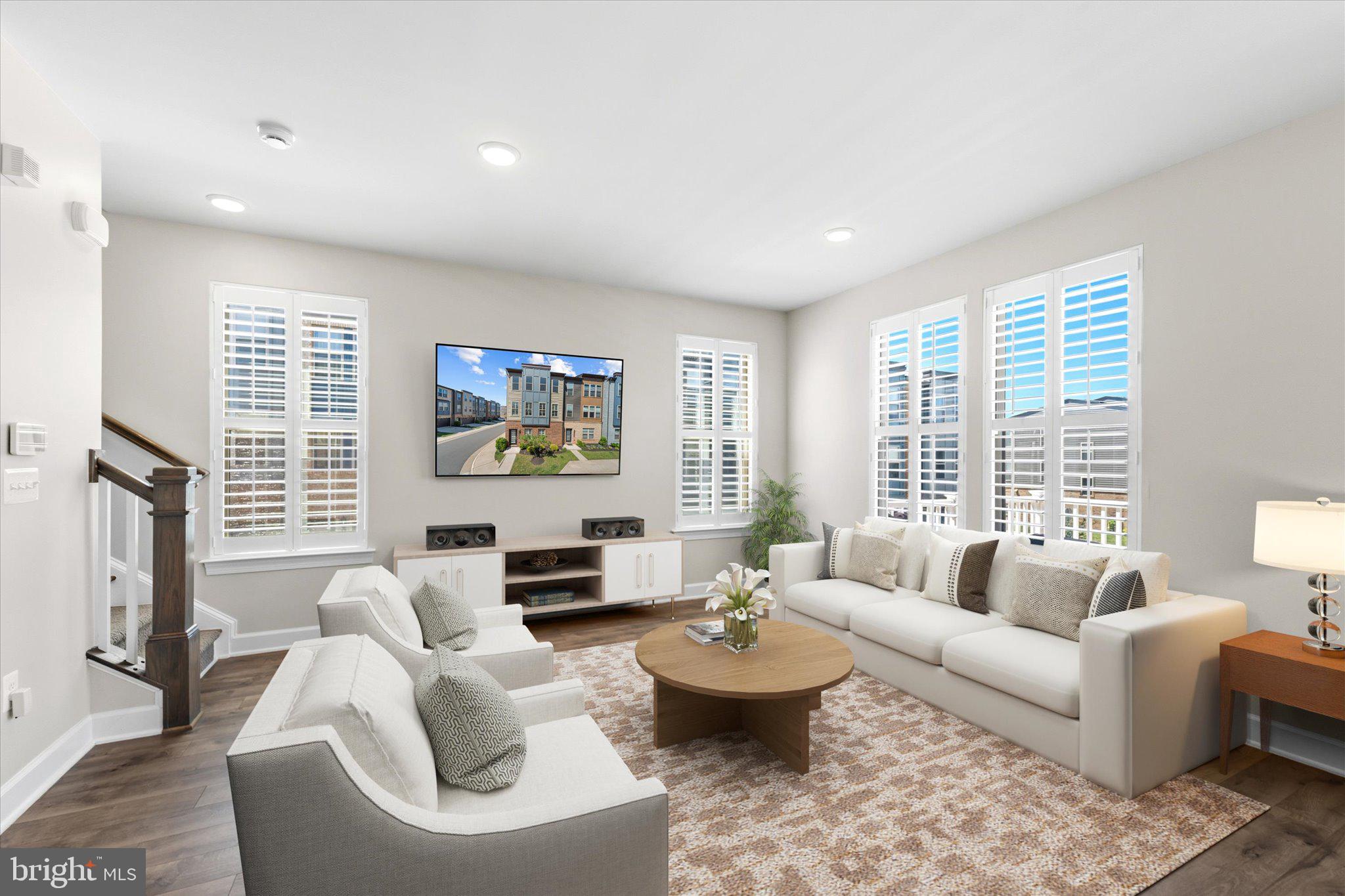 9828 BUCHANAN LOOP