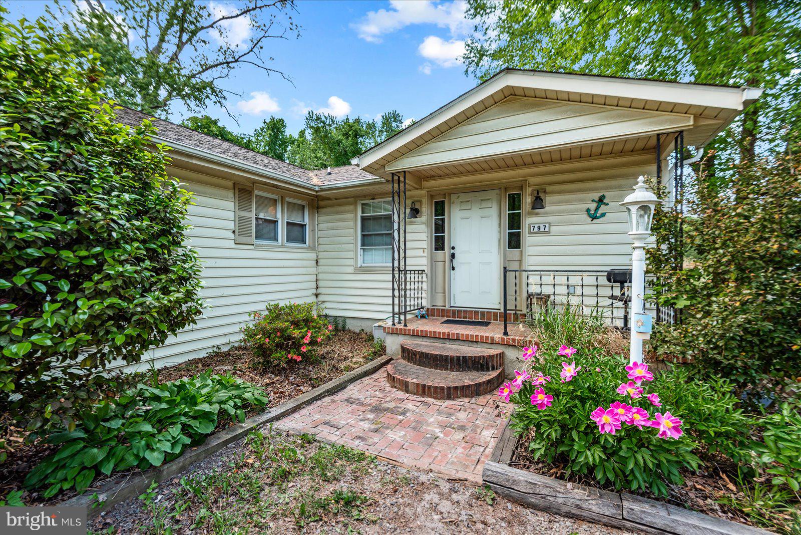 797 FOREST GROVE ROAD