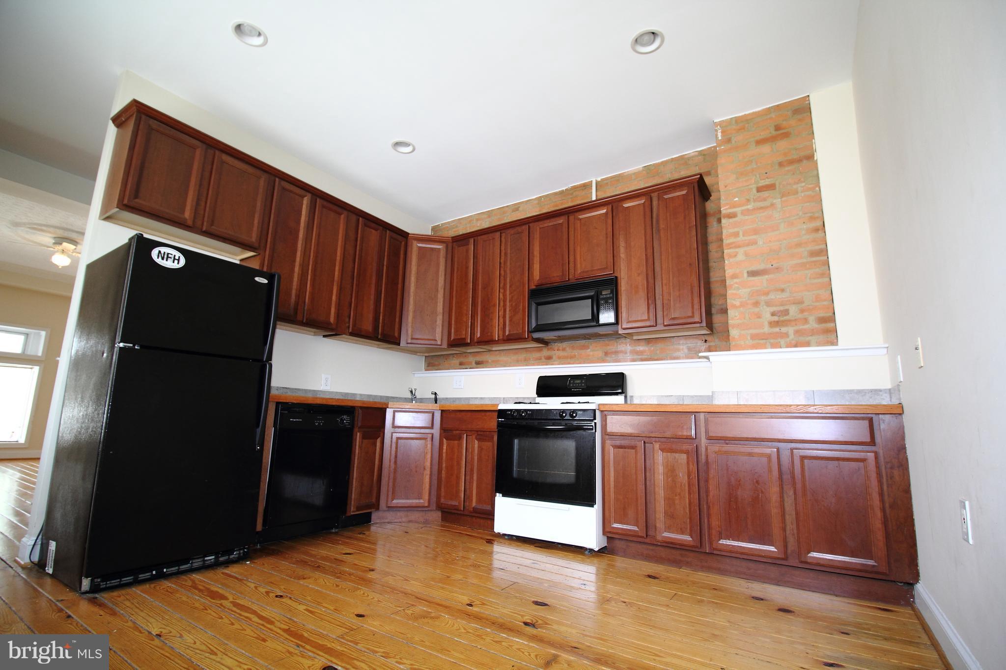 FEDERAL HILL HISTORIC DISTRICT - Residential Lease