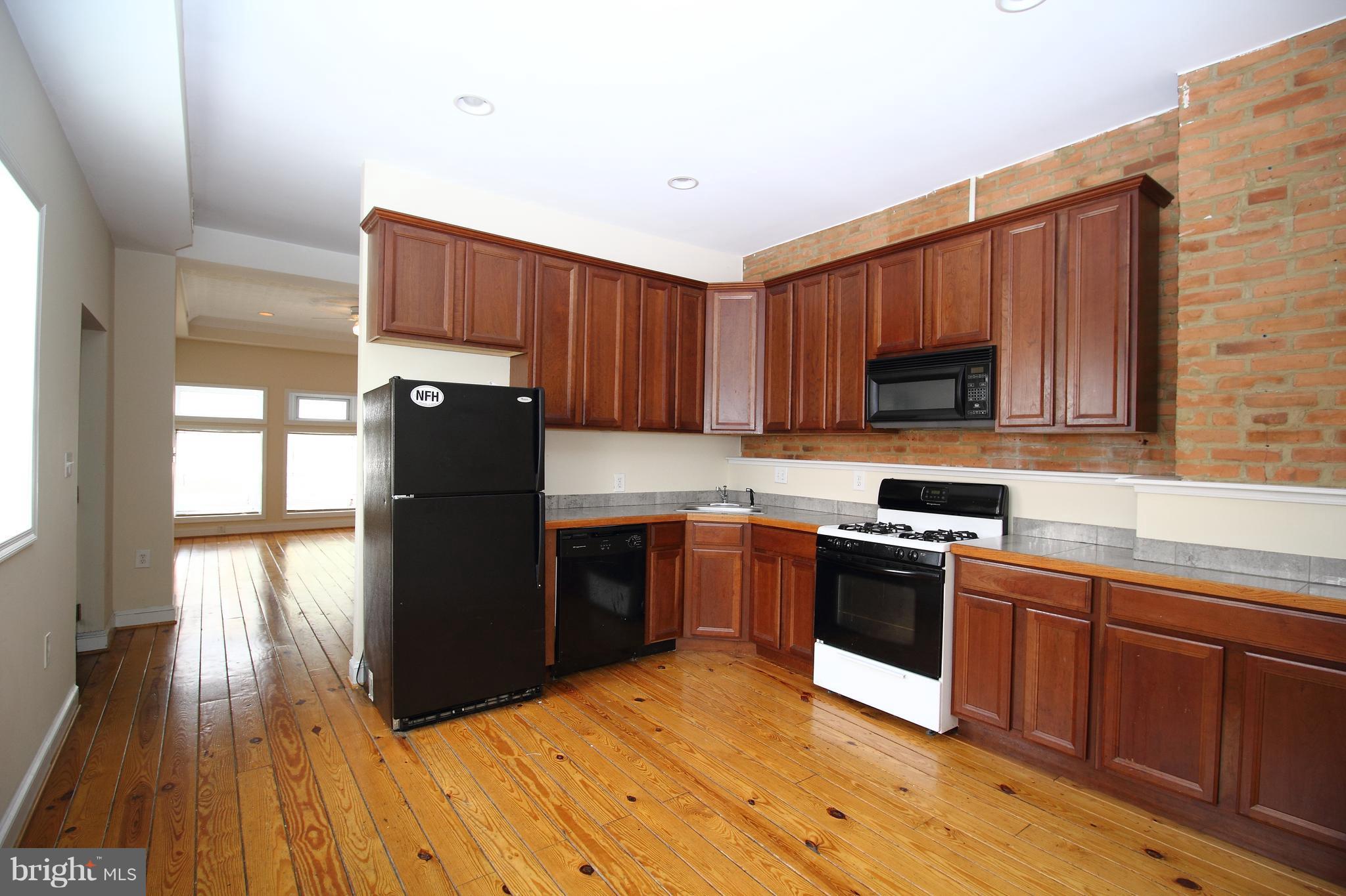 FEDERAL HILL HISTORIC DISTRICT - Residential Lease