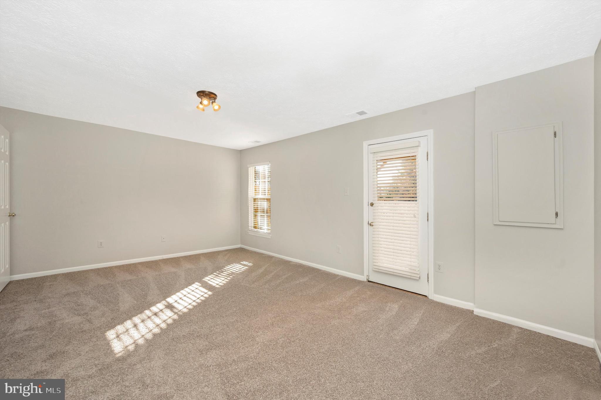 FERNSHIRE FARMS - Residential