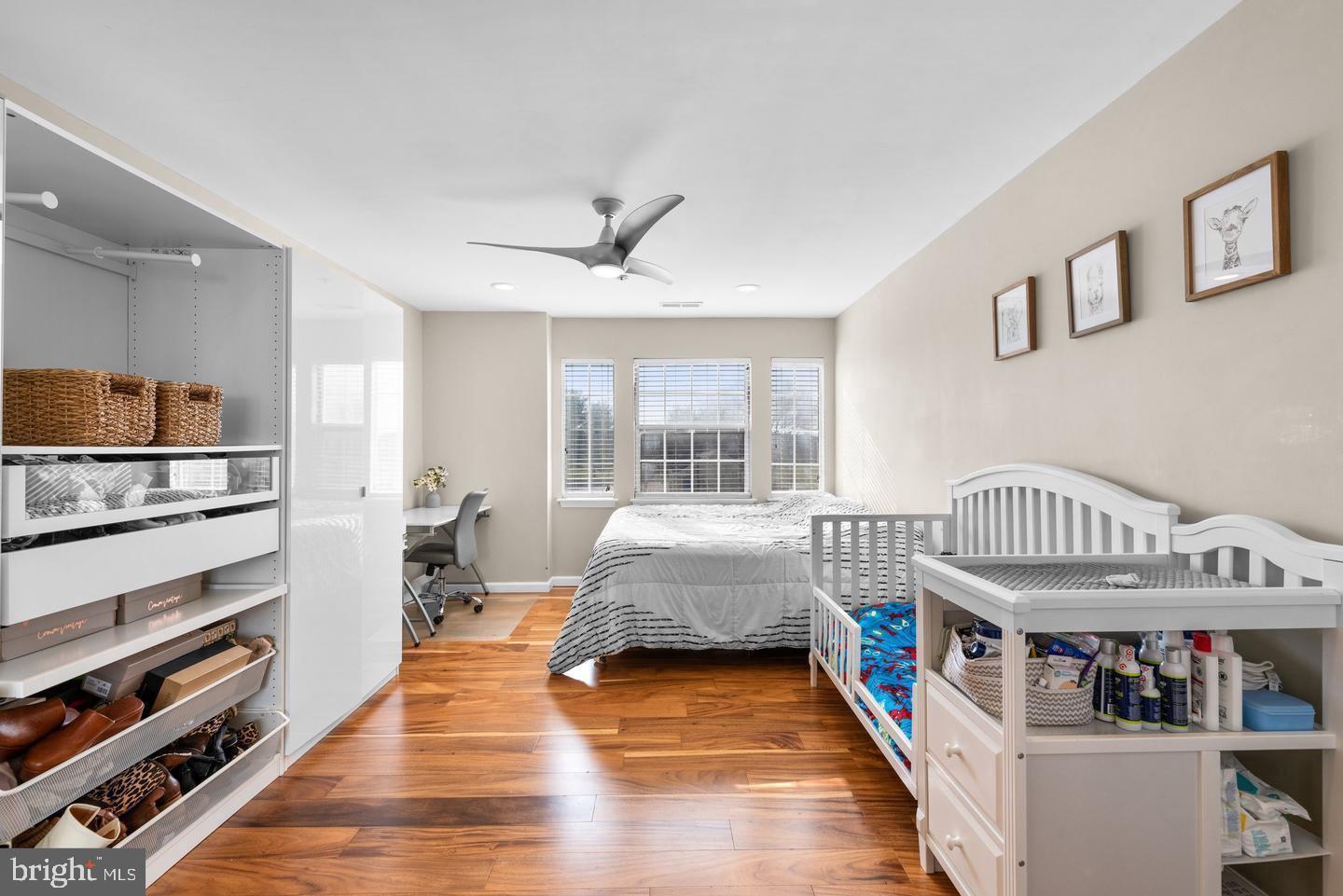 VILLAGE OF MONTGOMERY RUN - Residential Lease