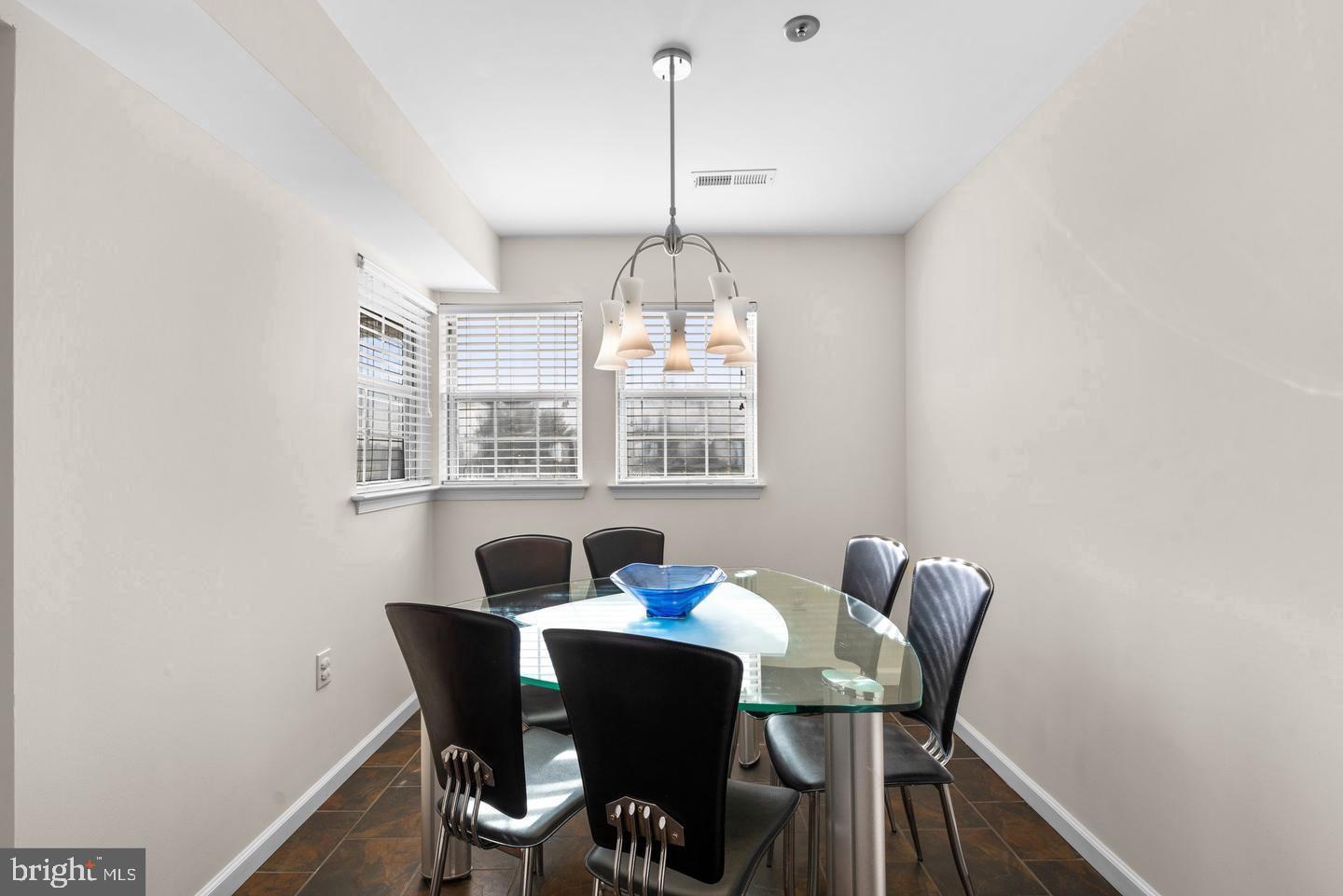 VILLAGE OF MONTGOMERY RUN - Residential Lease