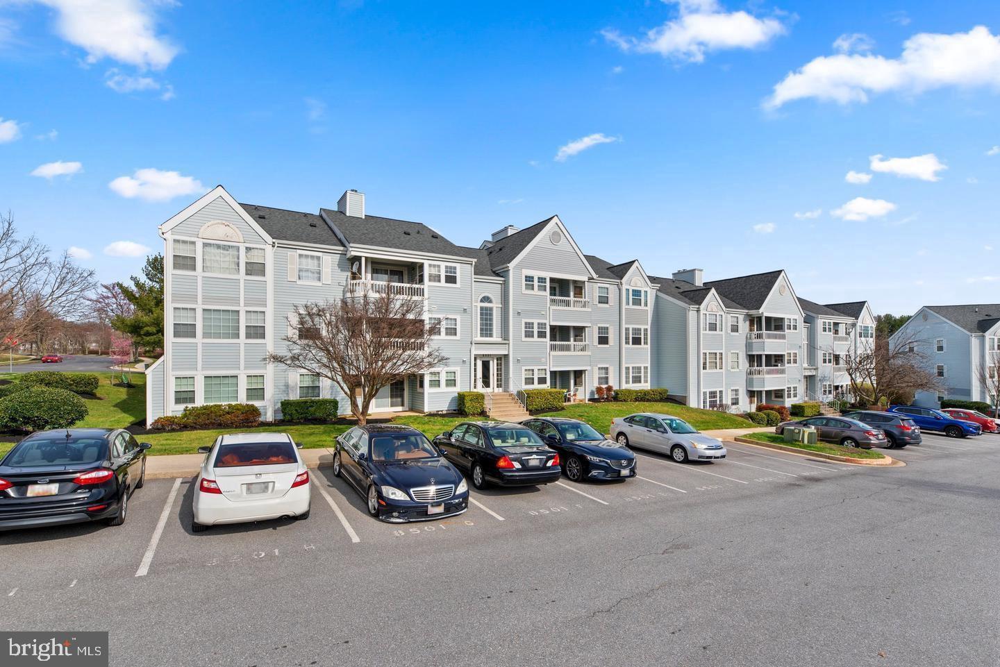 VILLAGE OF MONTGOMERY RUN - Residential Lease