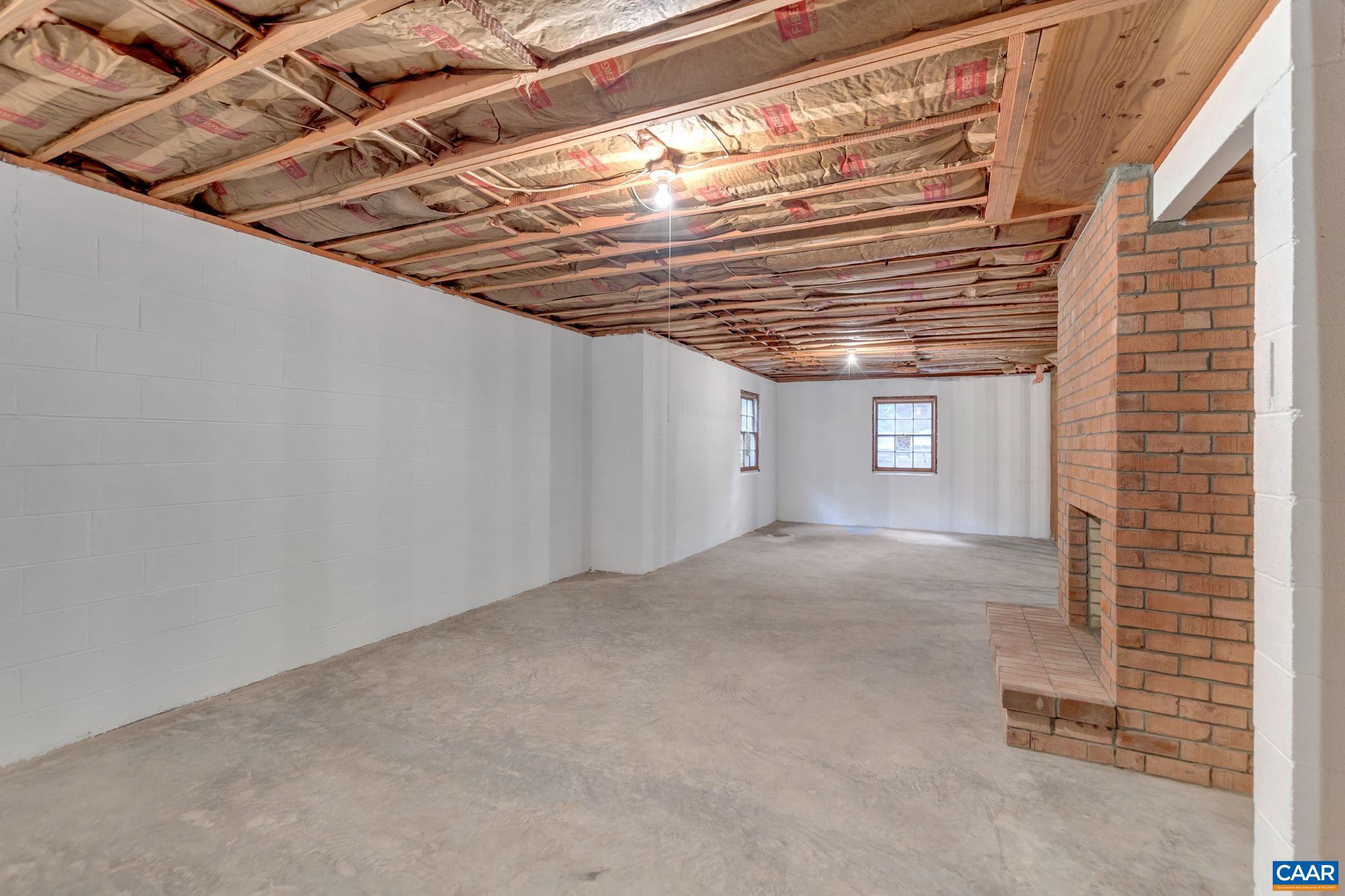 CANTERBURY HILLS - Residential