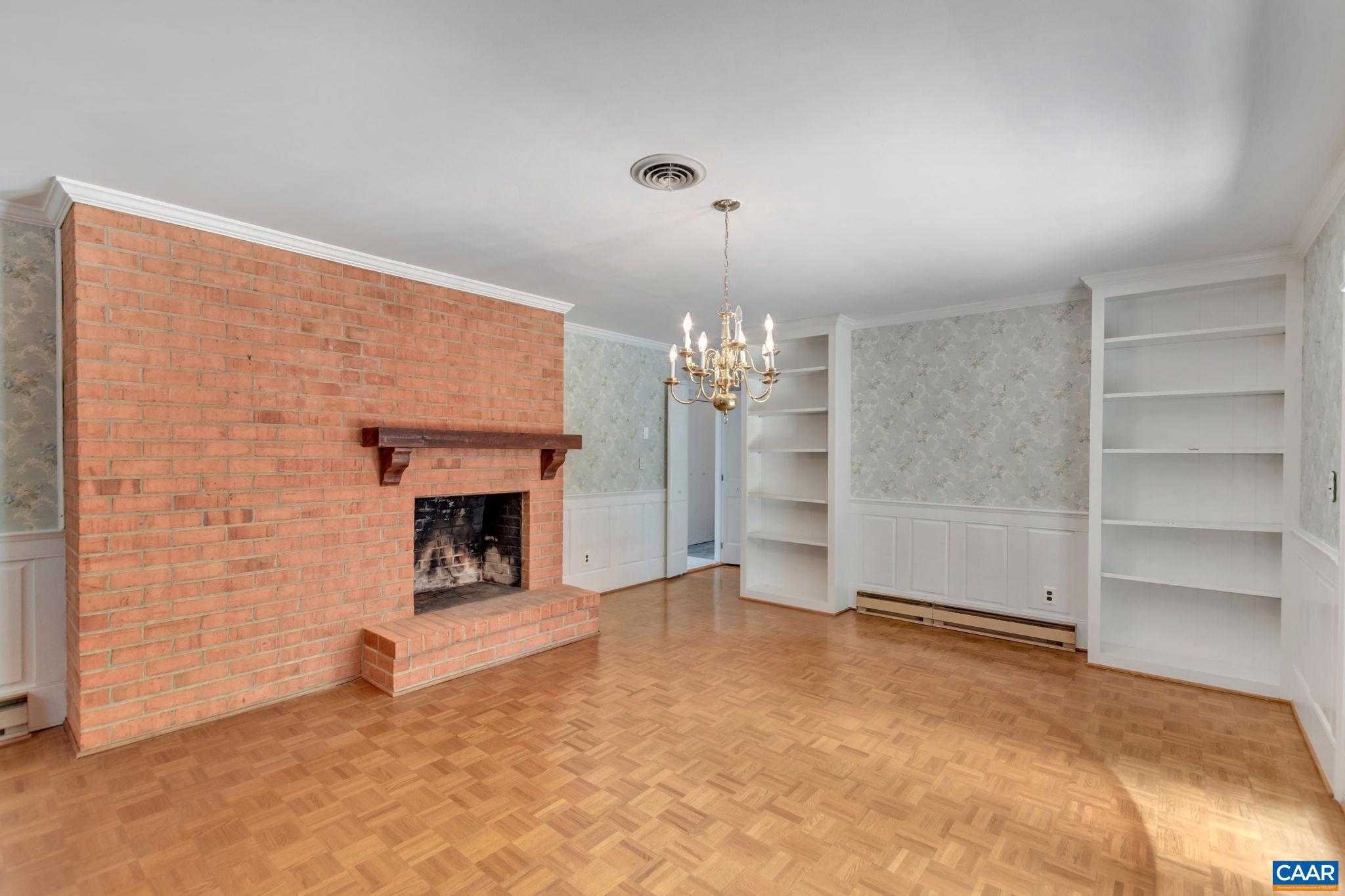 CANTERBURY HILLS - Residential