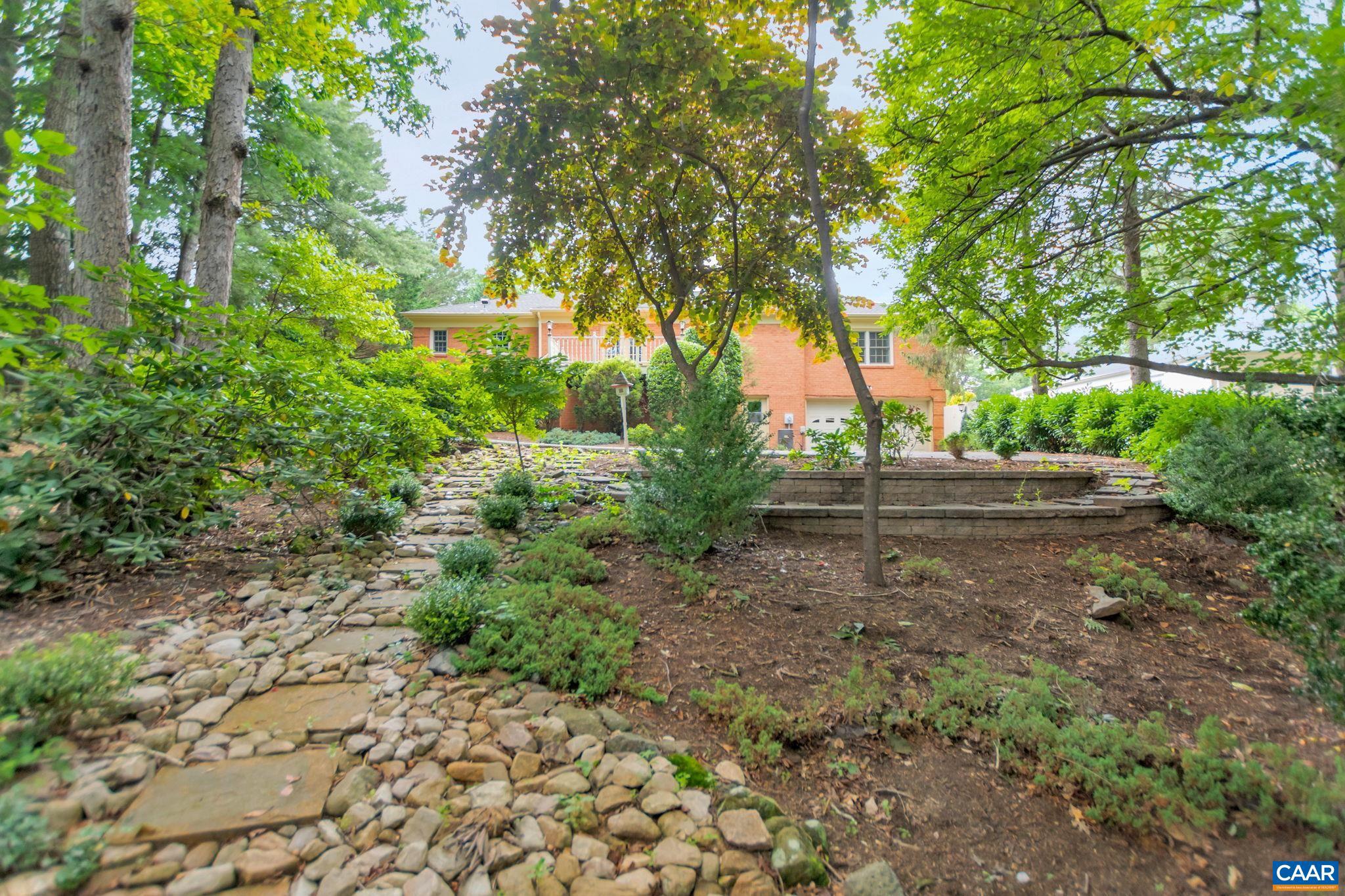 CANTERBURY HILLS - Residential