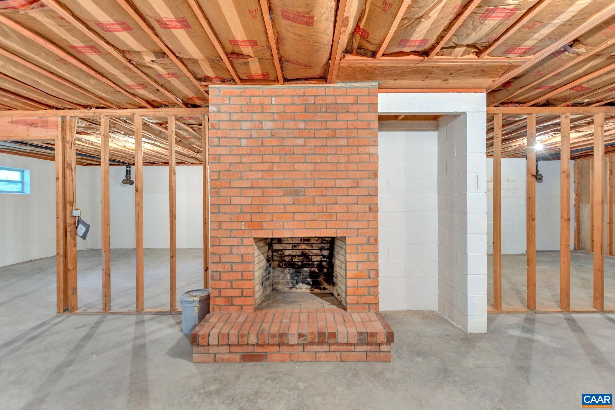 CANTERBURY HILLS - Residential