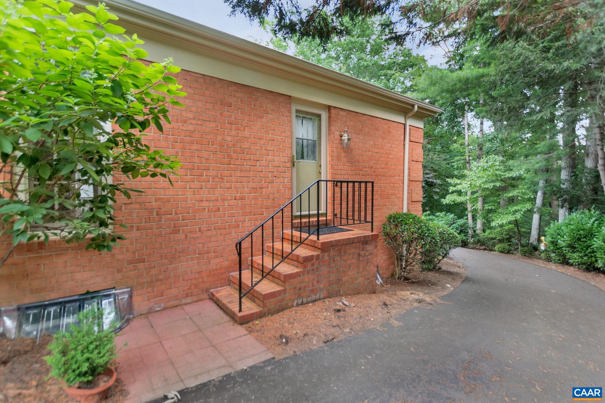 CANTERBURY HILLS - Residential