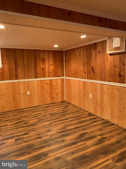 SHIRLEY WOODS - Residential Lease