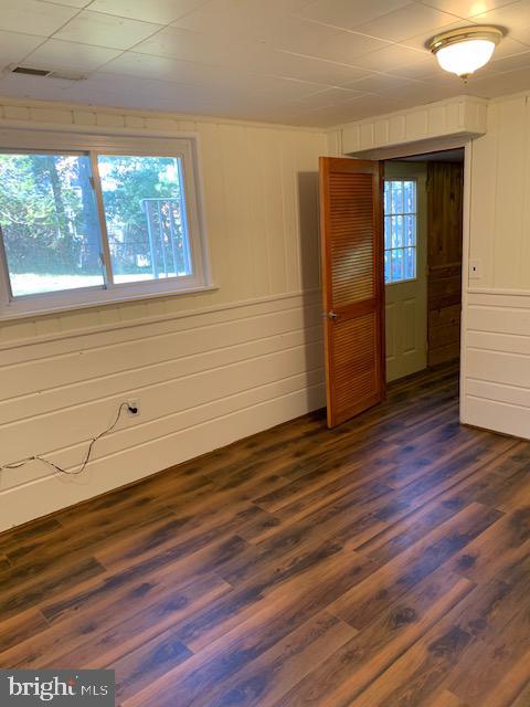 SHIRLEY WOODS - Residential Lease