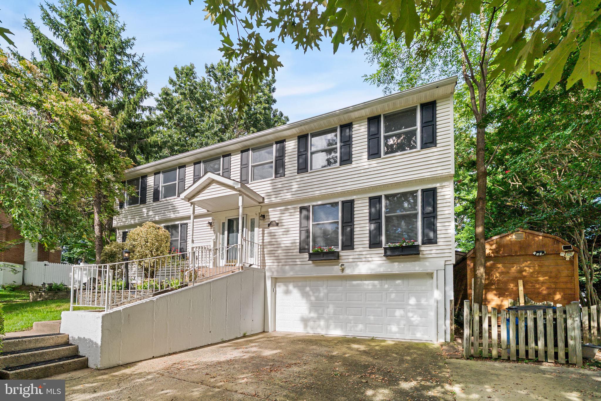 8690 YOUNG COURT