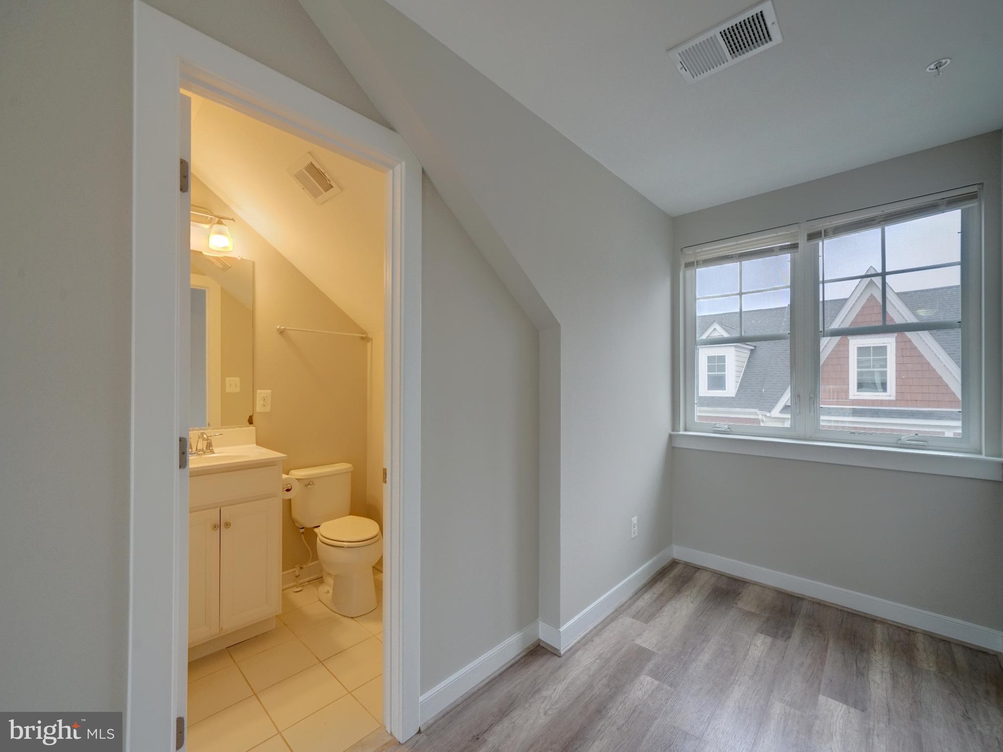 TOWSON MANOR VILLAGE - Residential Lease