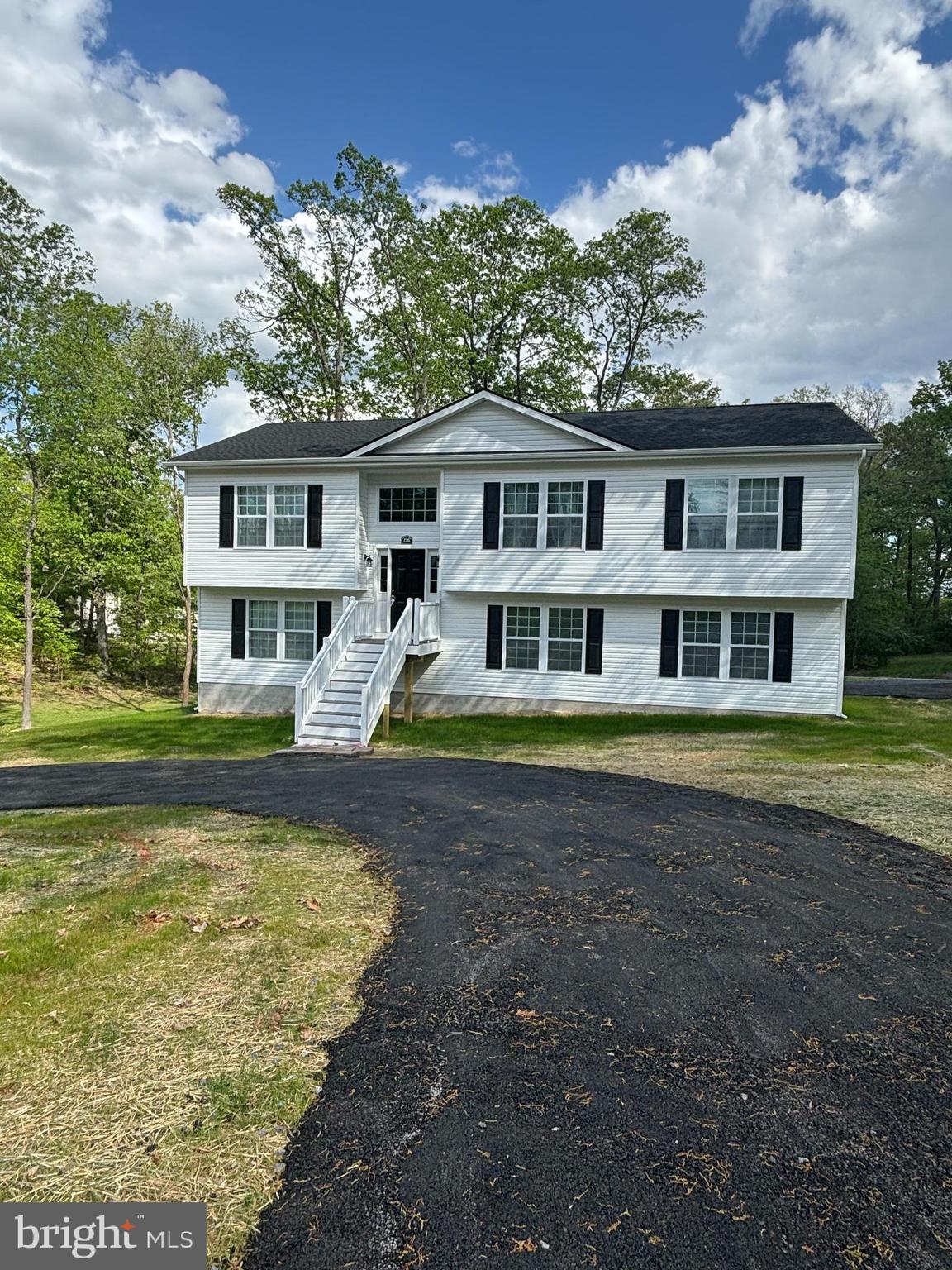 OPEQUON VIEW - Residential Lease