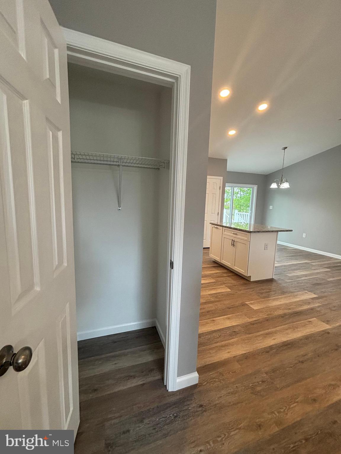 OPEQUON VIEW - Residential Lease