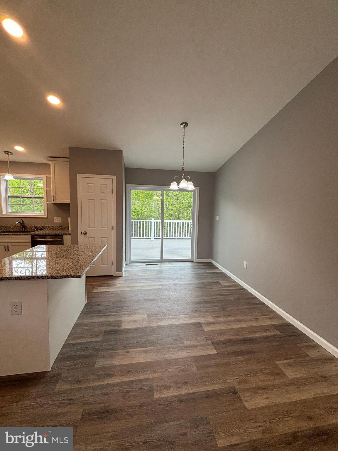 OPEQUON VIEW - Residential Lease