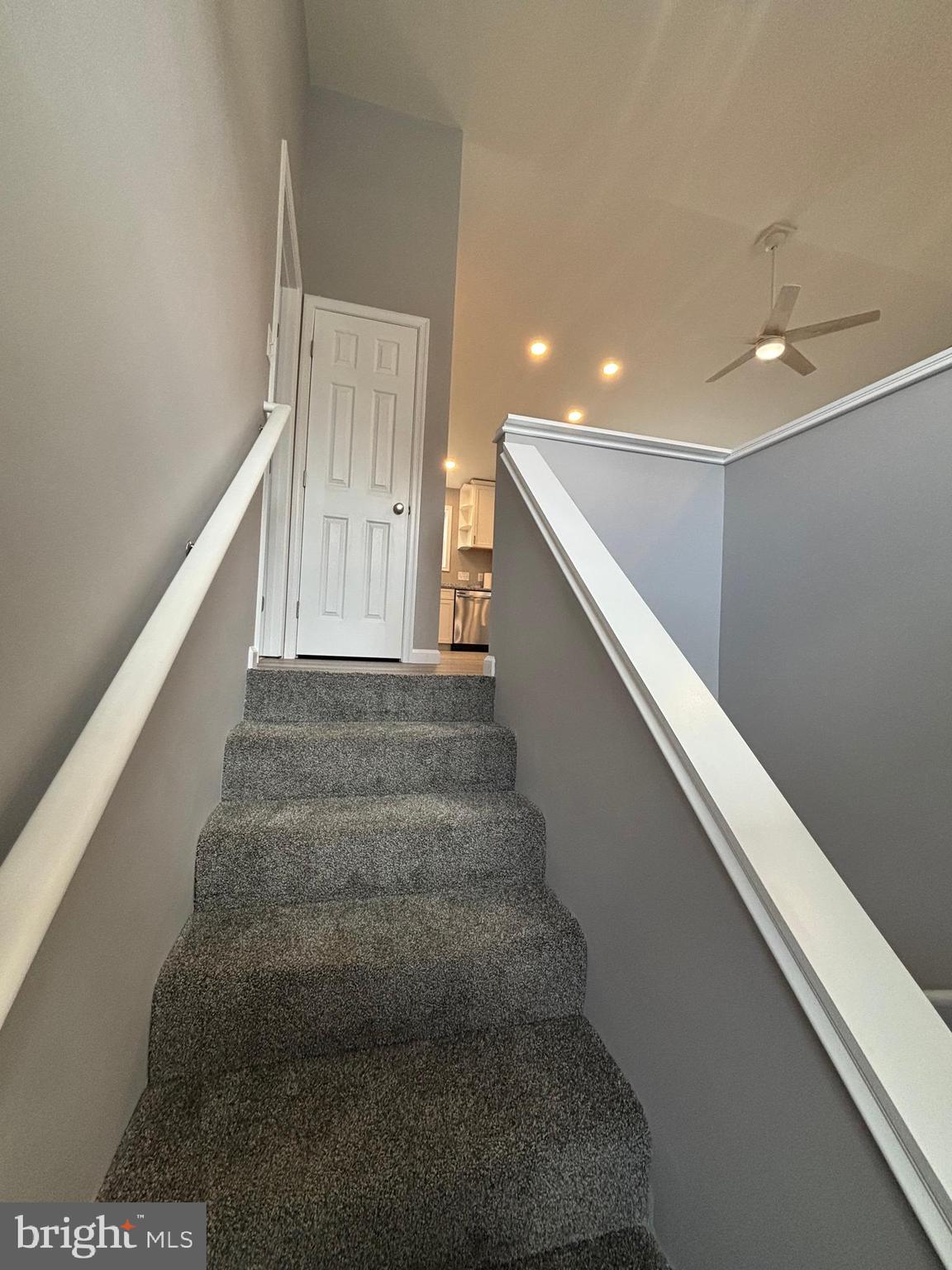 OPEQUON VIEW - Residential Lease