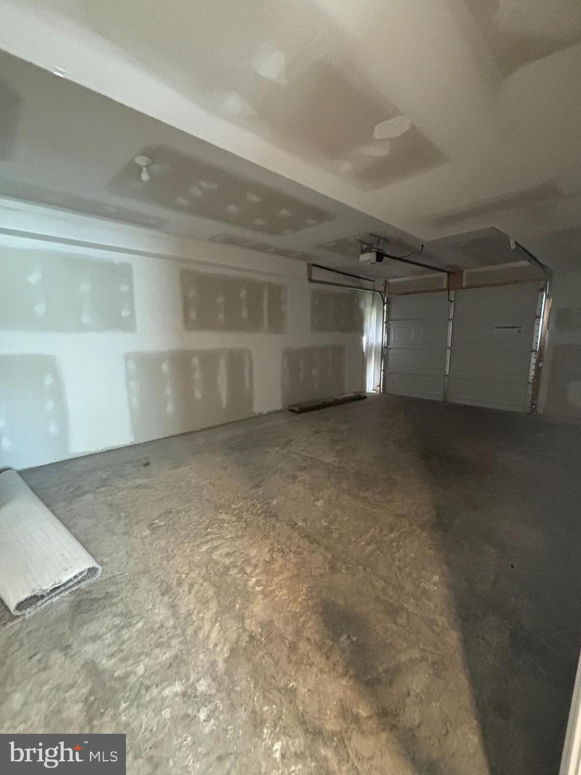 OPEQUON VIEW - Residential Lease