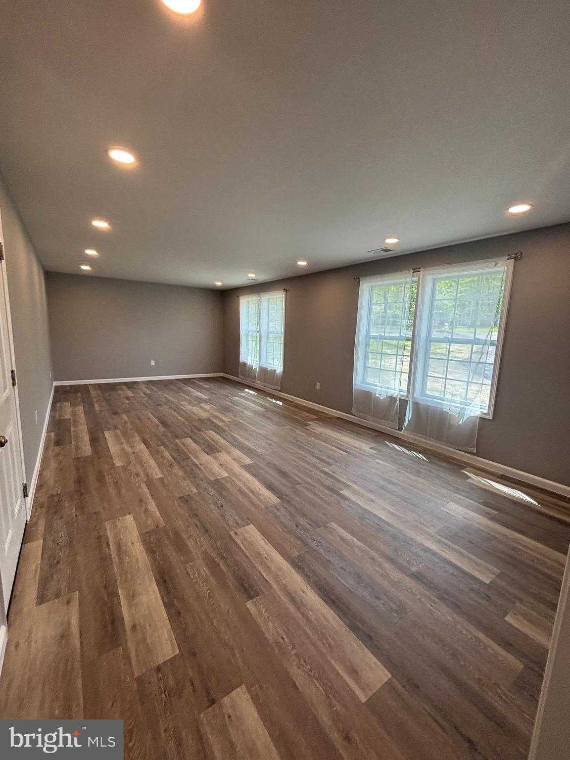 OPEQUON VIEW - Residential Lease