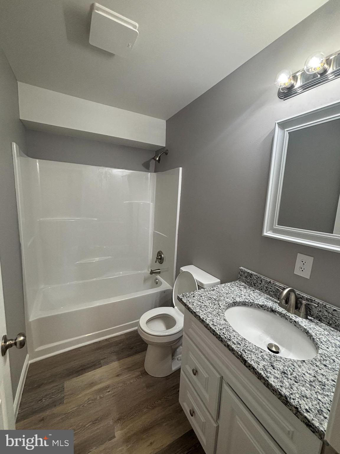 OPEQUON VIEW - Residential Lease