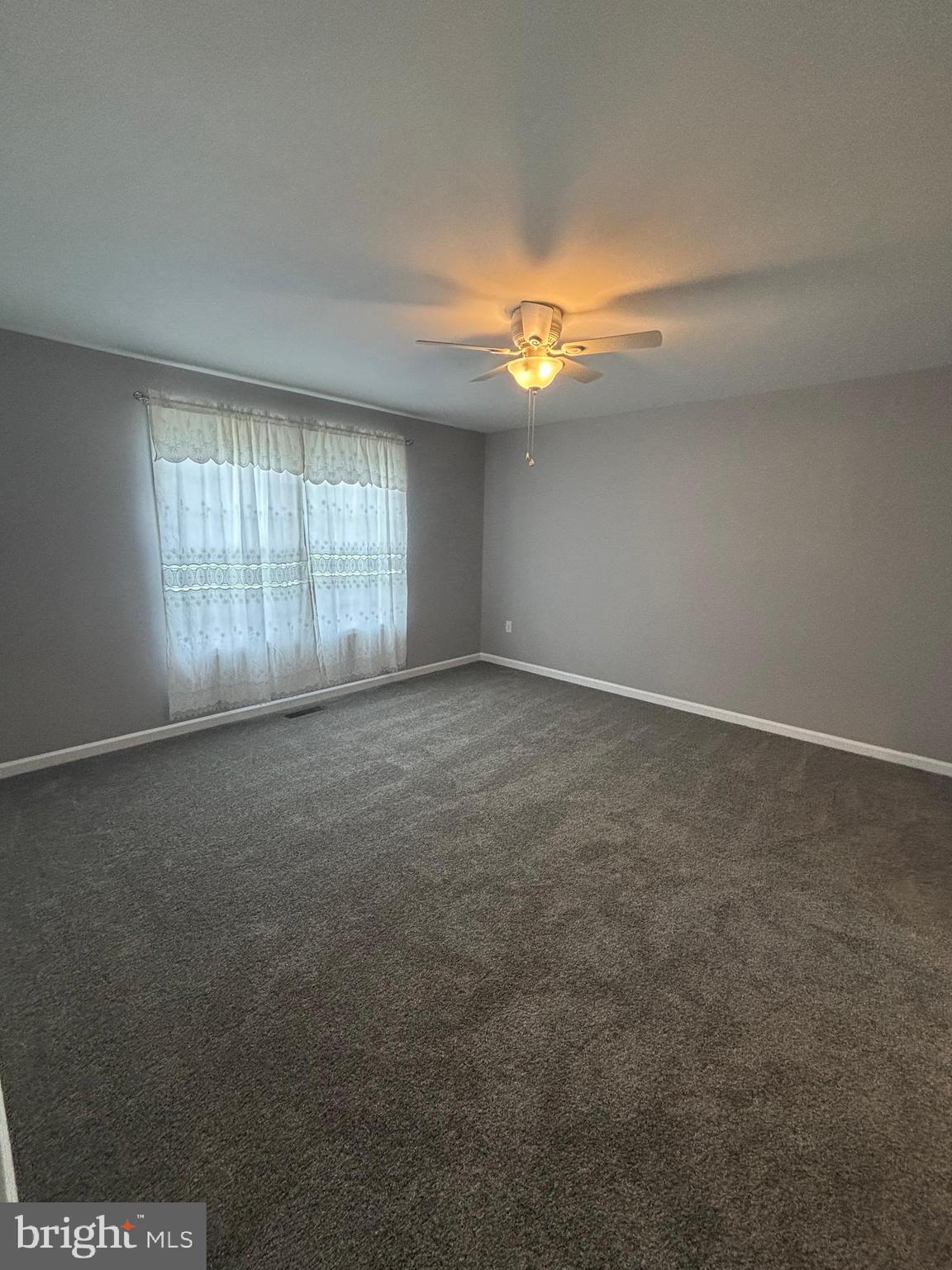 OPEQUON VIEW - Residential Lease