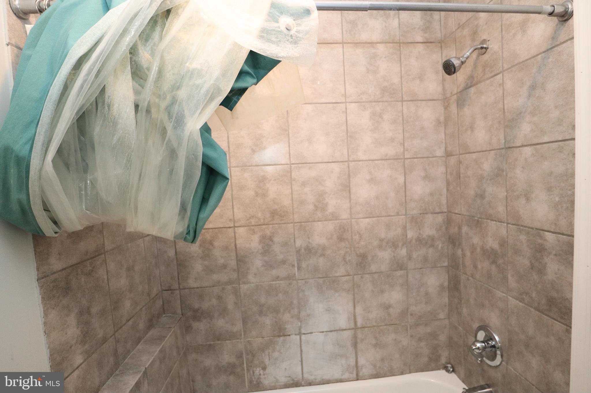 COBBS CREEK - Residential Lease