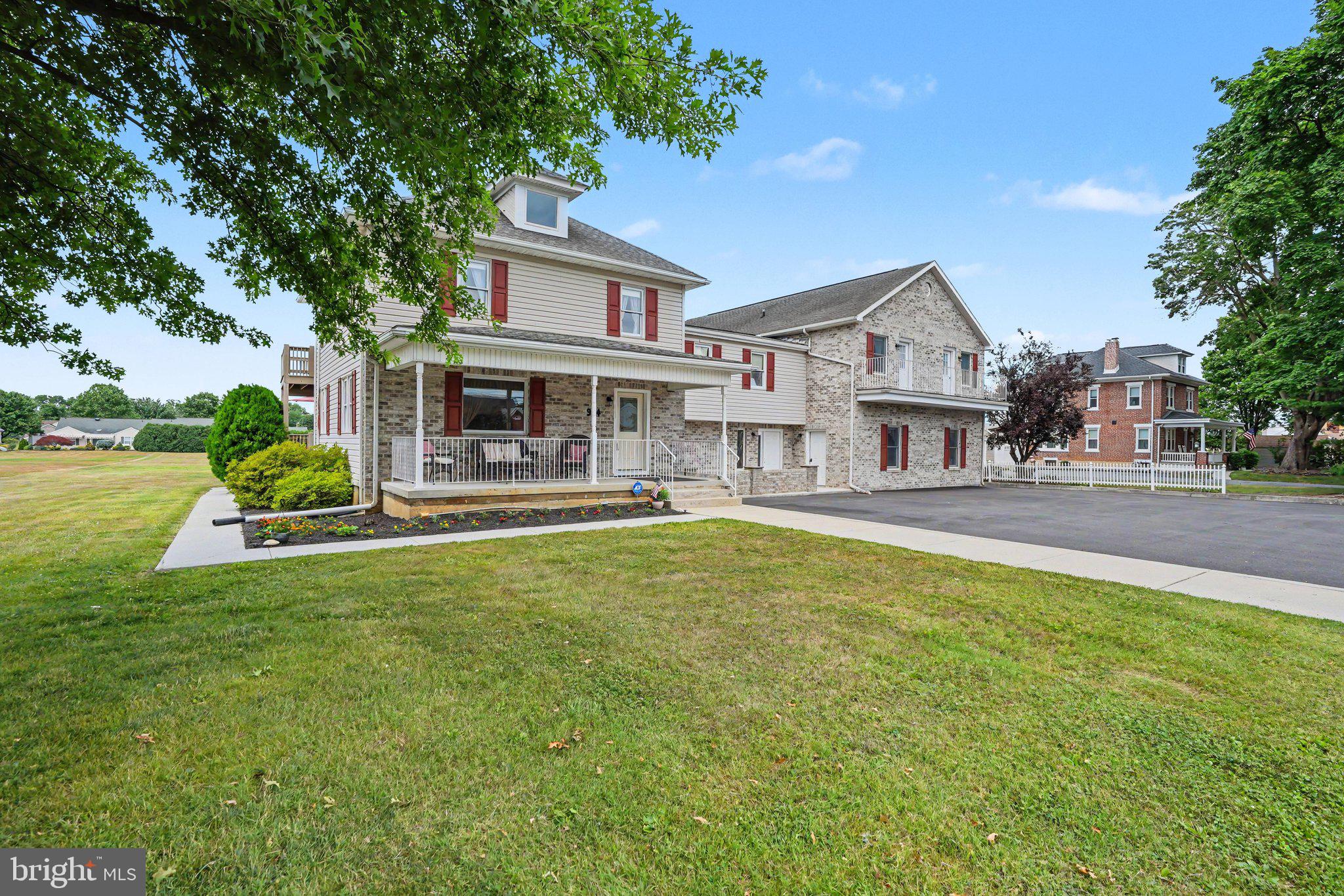 924 W TRINDLE ROAD