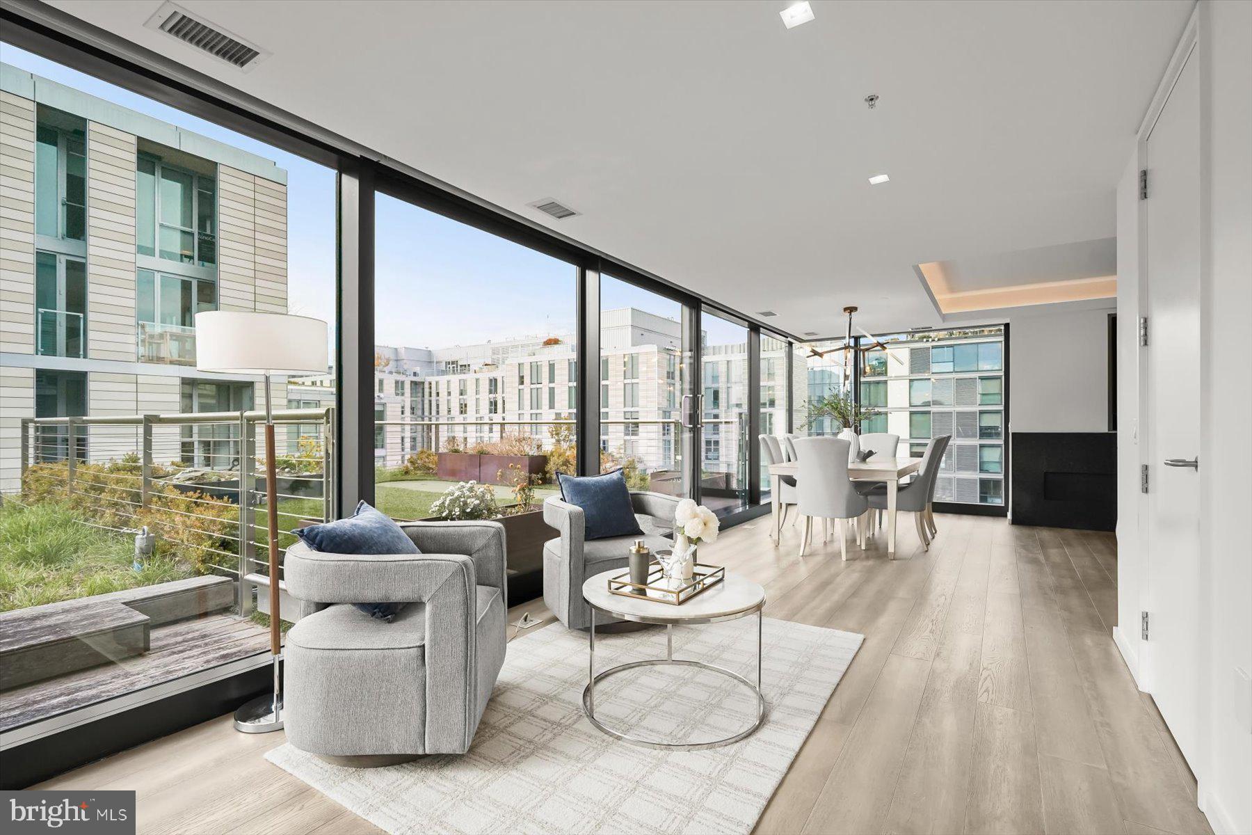 925 H STREET NW 901/902