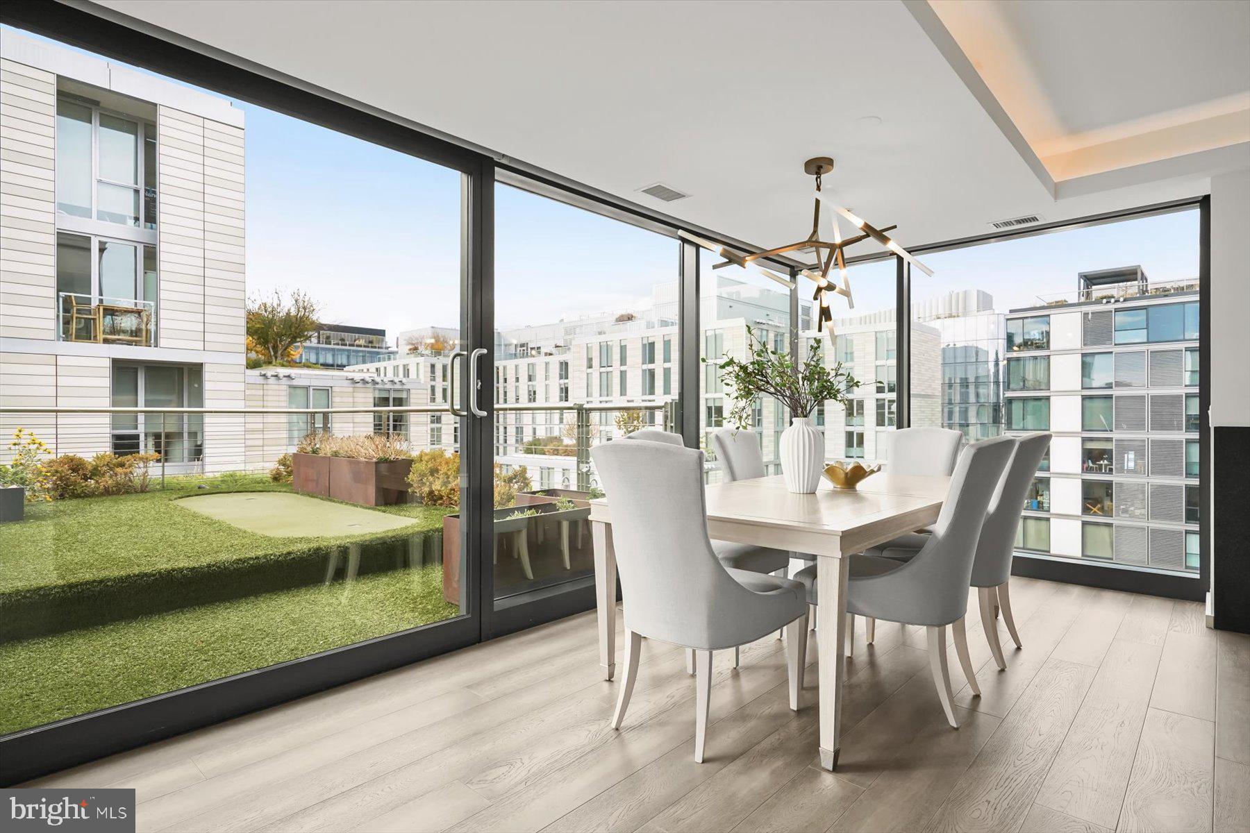 925 H STREET NW 901/902