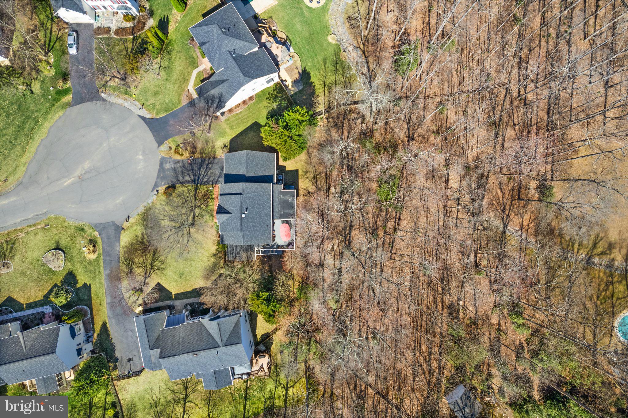 MEADOWBROOK WOODS - Residential