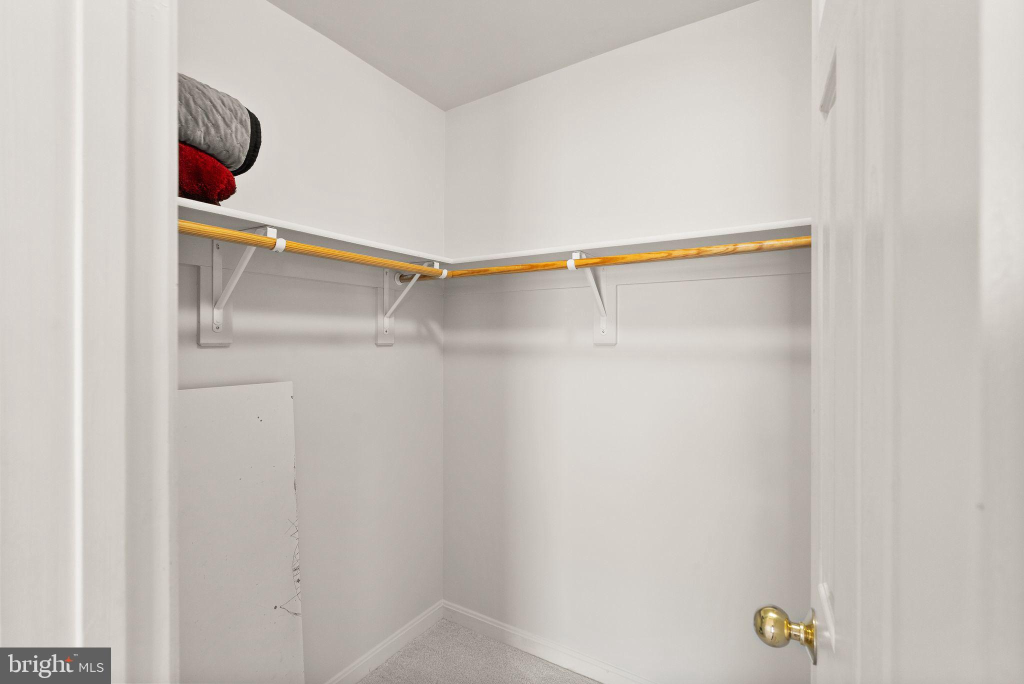 MEADOWBROOK WOODS - Residential