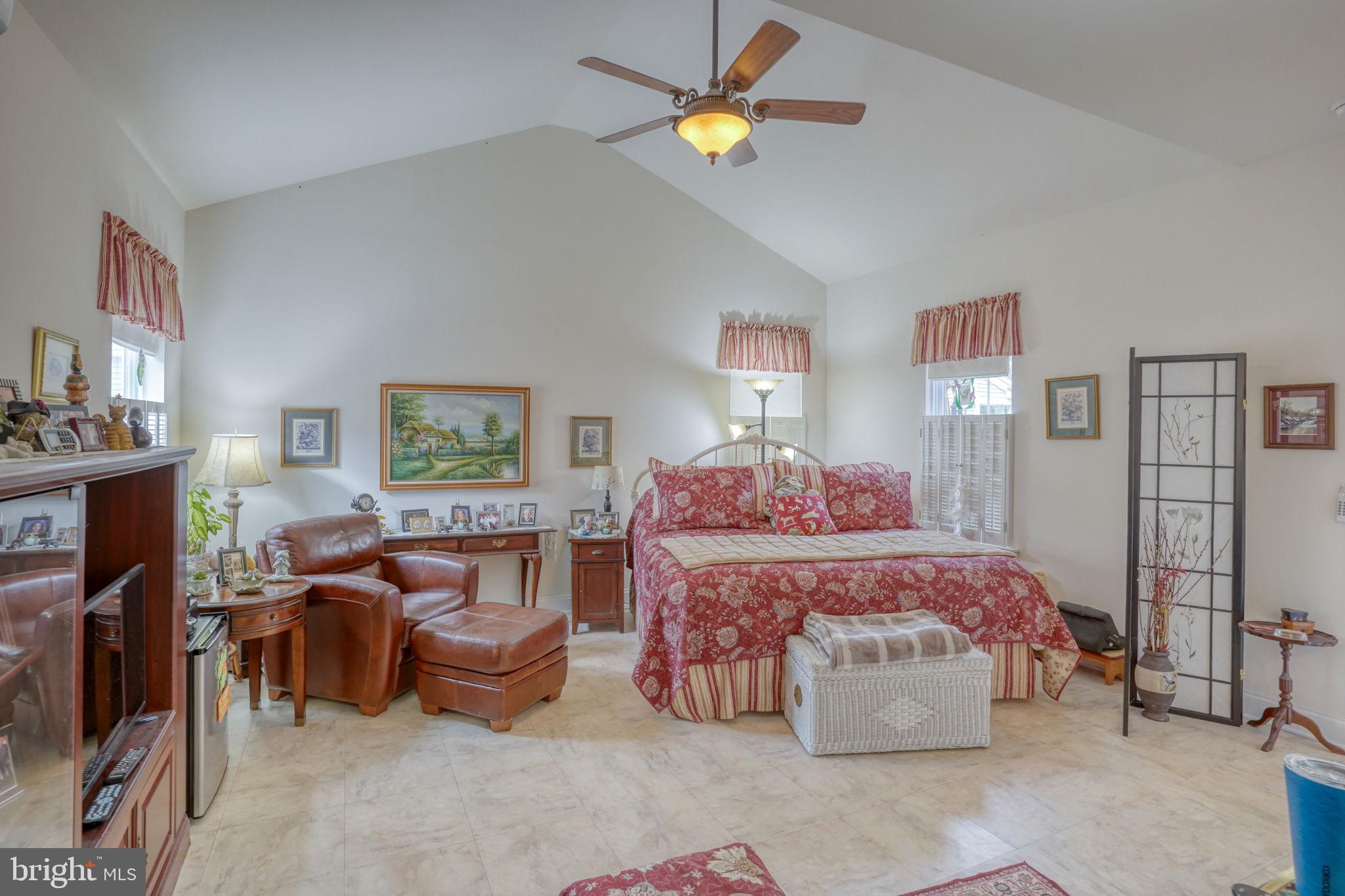 PARKSIDE - Residential