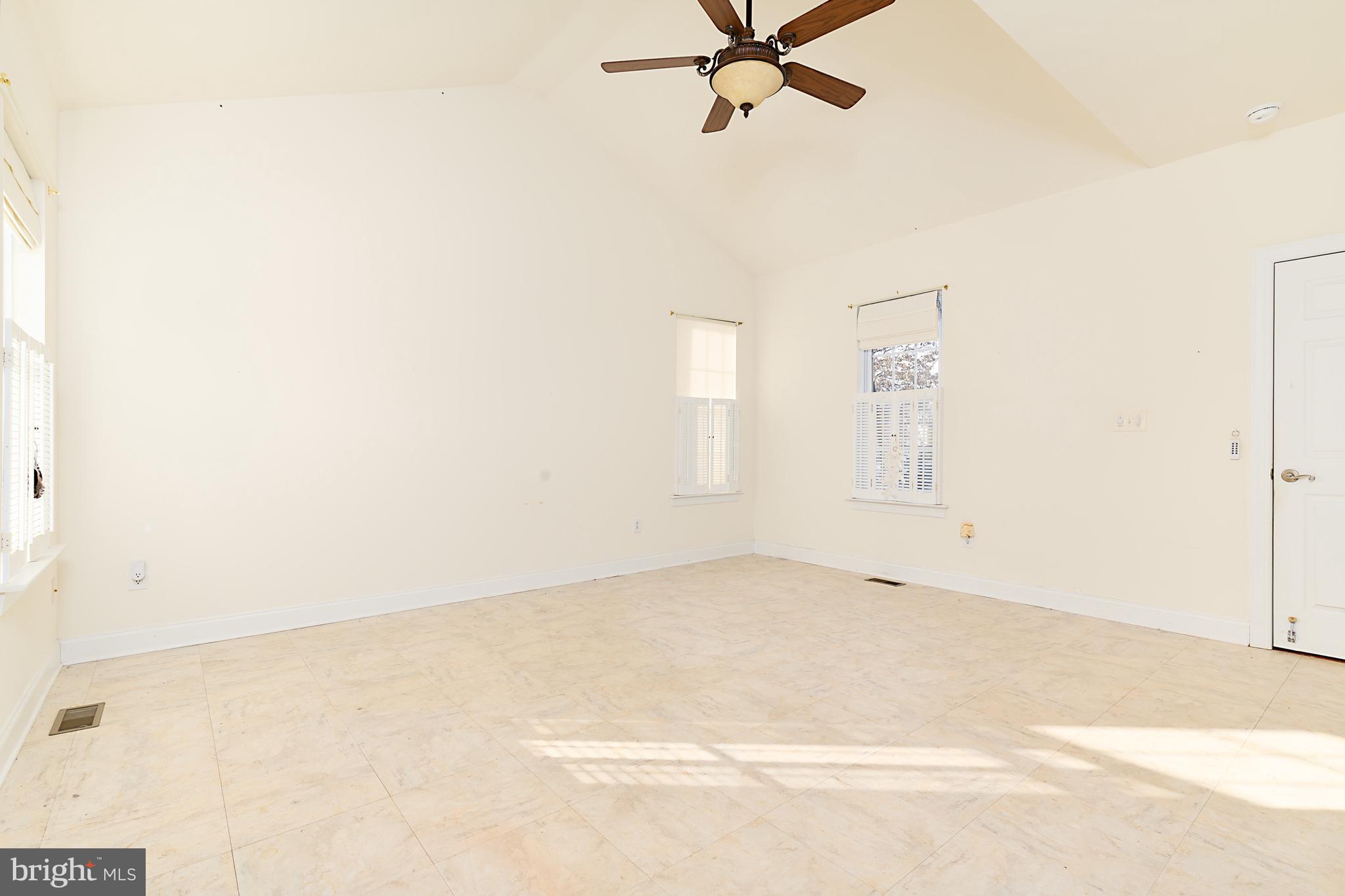 PARKSIDE - Residential