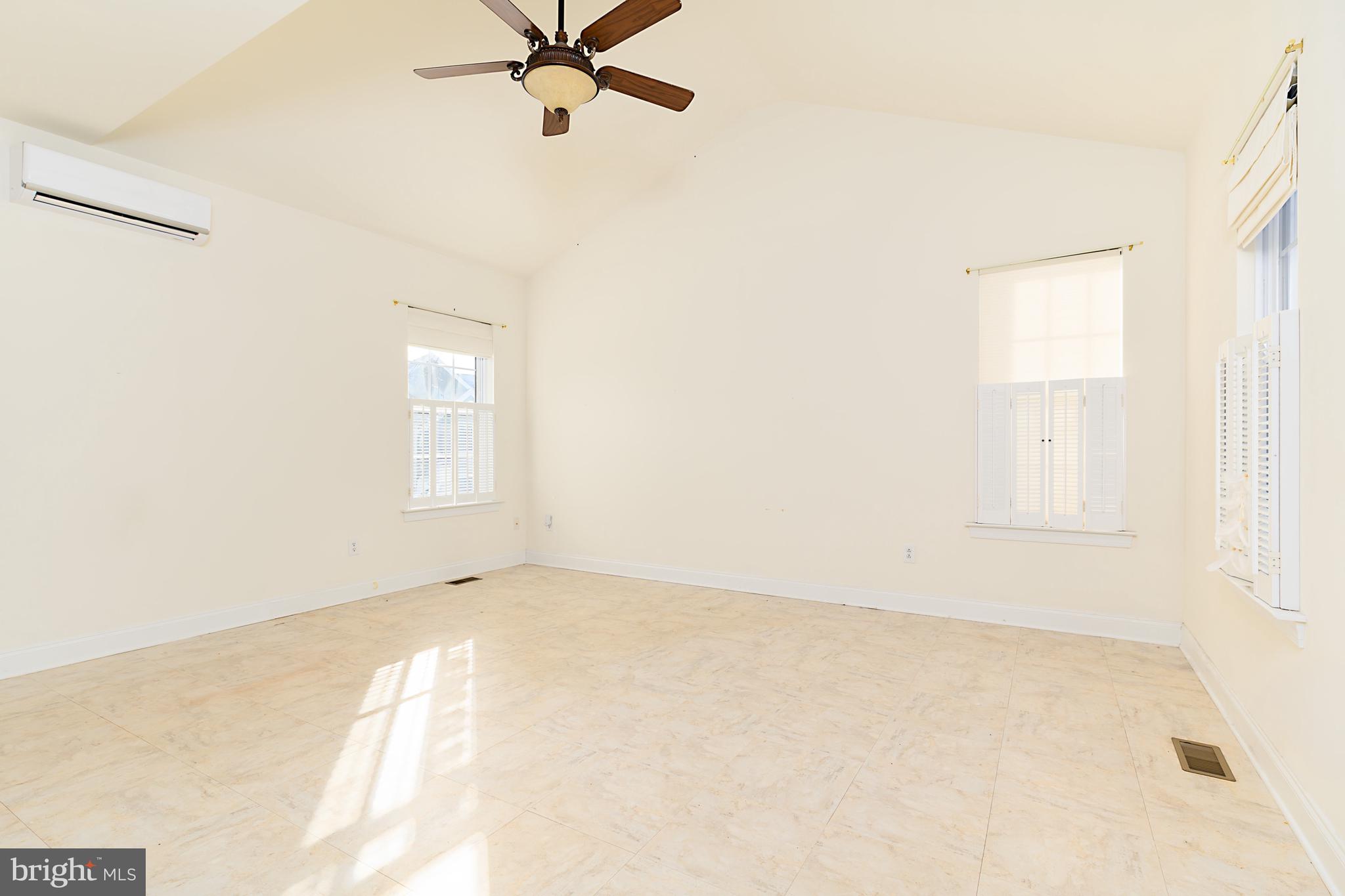 PARKSIDE - Residential