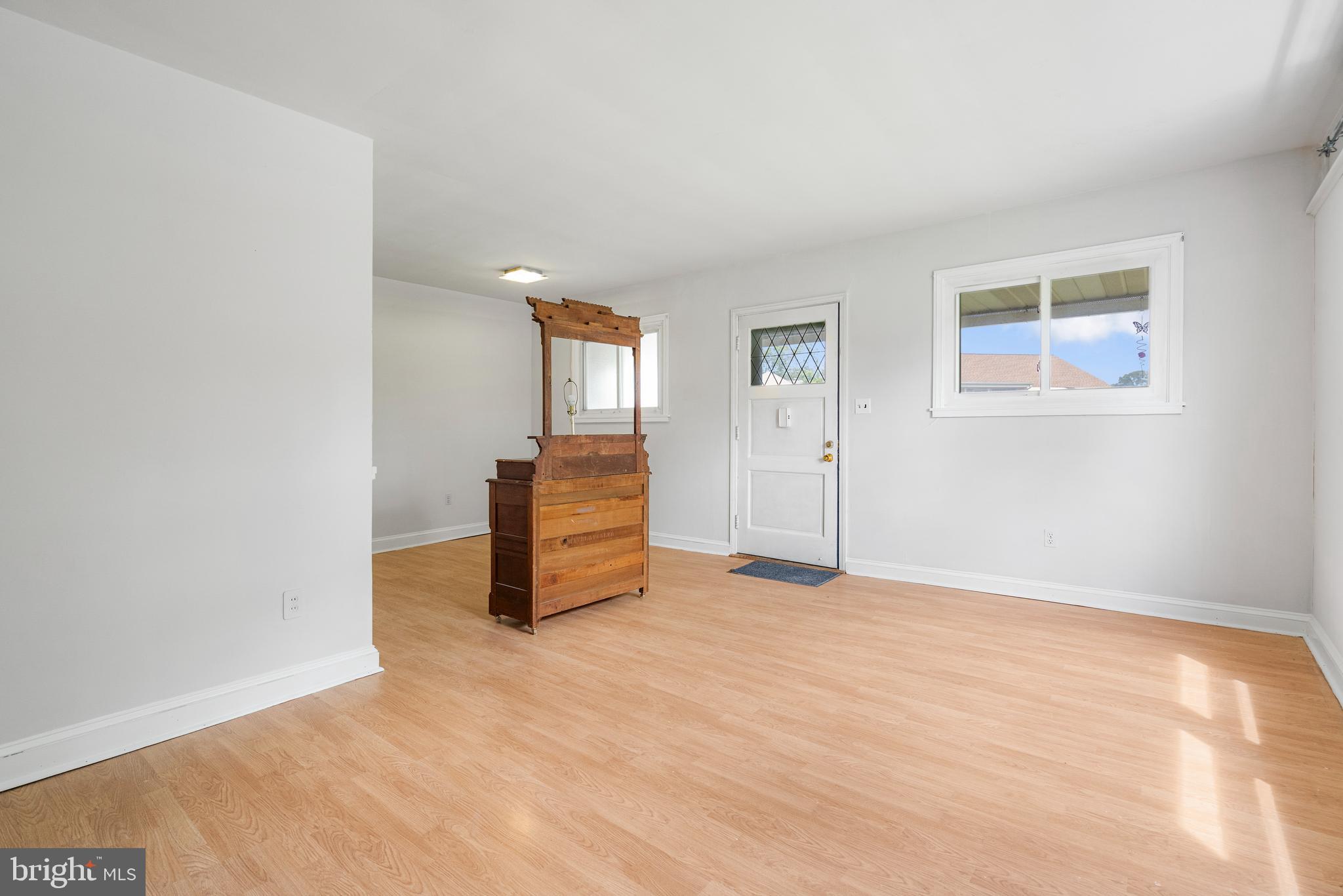 ROSEDALE MANOR - Residential